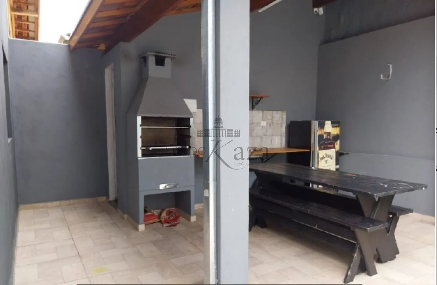 Foto 2 de Casa Padrão em Conjunto Residencial Trinta e Um de Março, São José dos Campos - imagem 2