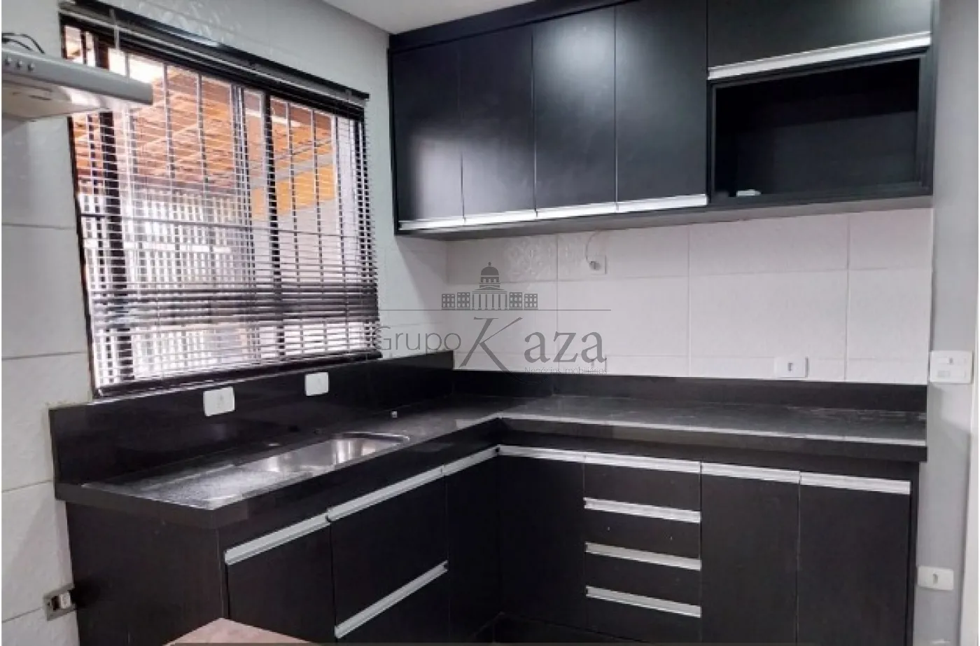 Foto 6 de Casa Padrão em Conjunto Residencial Trinta e Um de Março, São José dos Campos - imagem 6