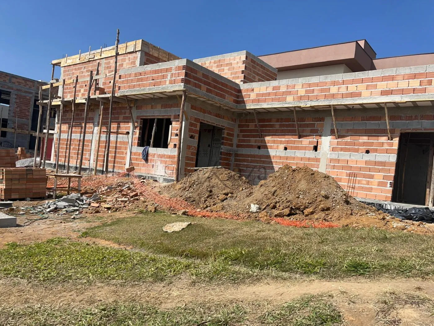 Foto 4 de Casa Casa em Construção Condomínio em Jardim Panorama, Jacareí - imagem 4