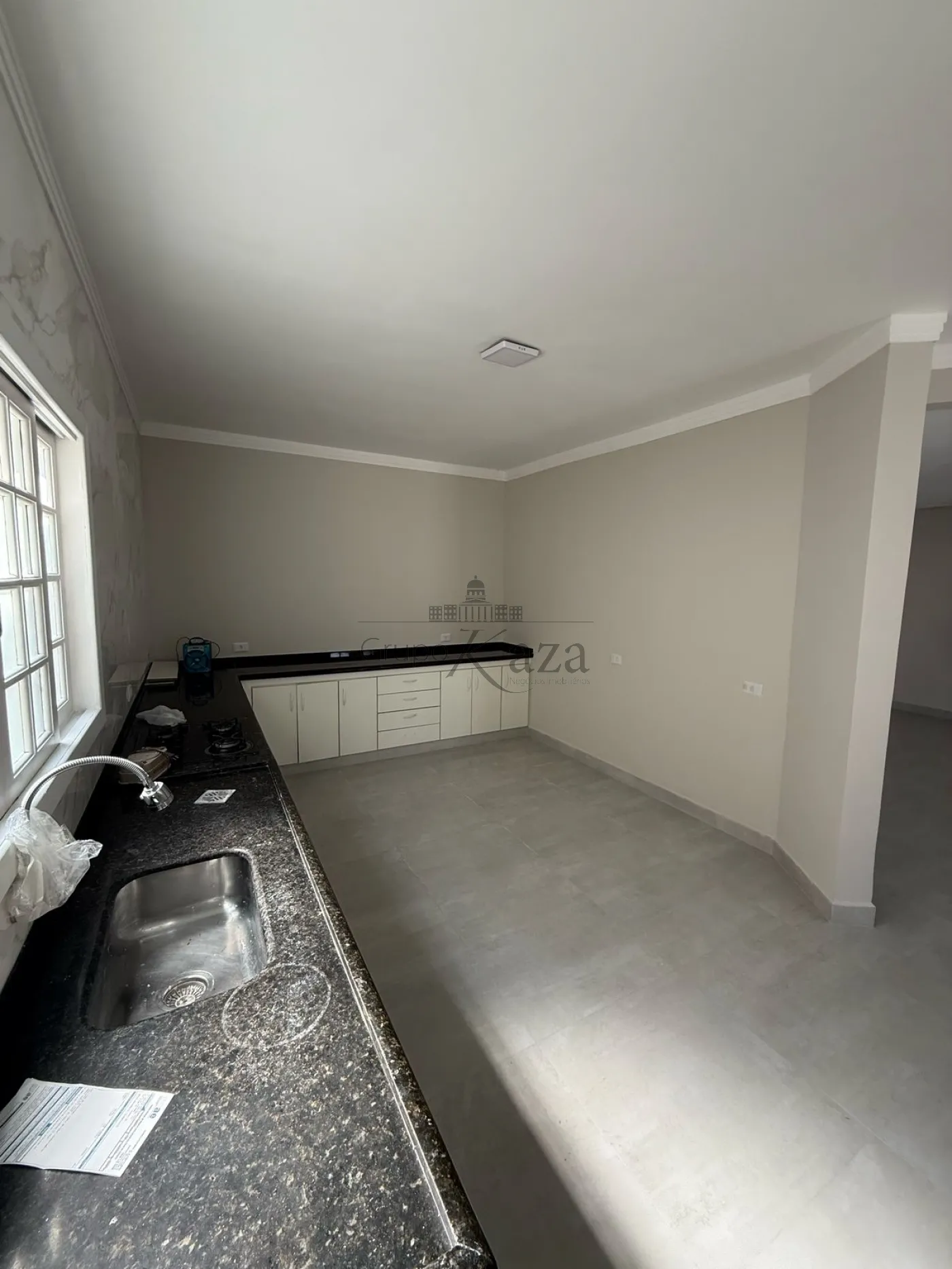 Foto 11 de Casa Padrão em Jardim Altos de Santana I, Jacareí - imagem 11