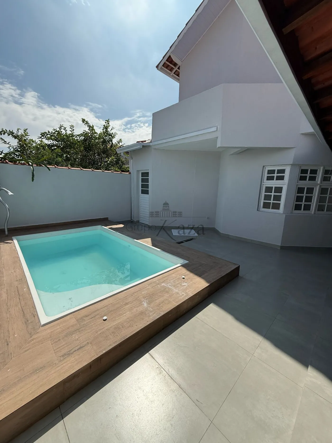 Foto 1 de Casa Padrão em Jardim Altos de Santana I, Jacareí - imagem 1
