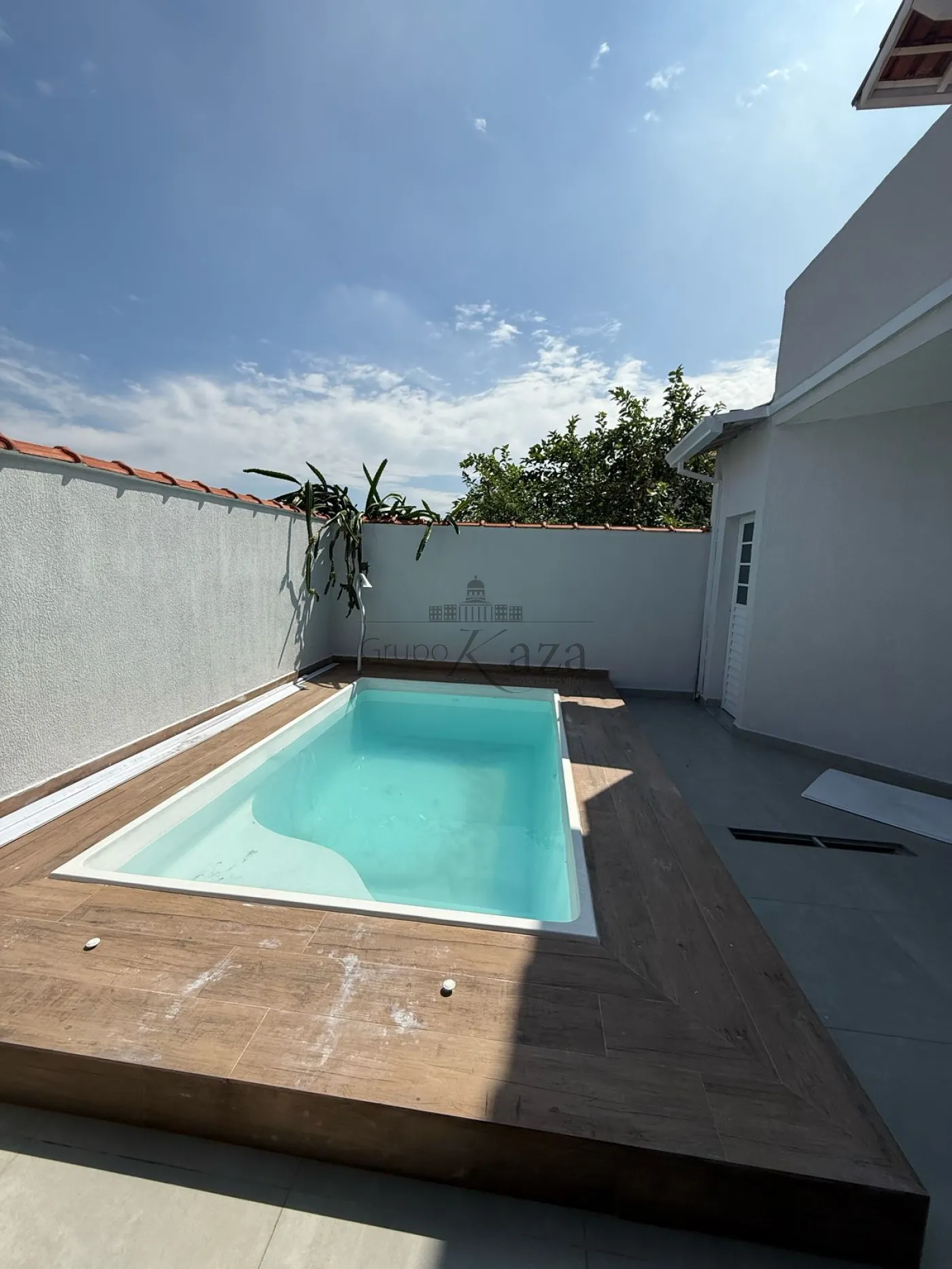 Foto 2 de Casa Padrão em Jardim Altos de Santana I, Jacareí - imagem 2