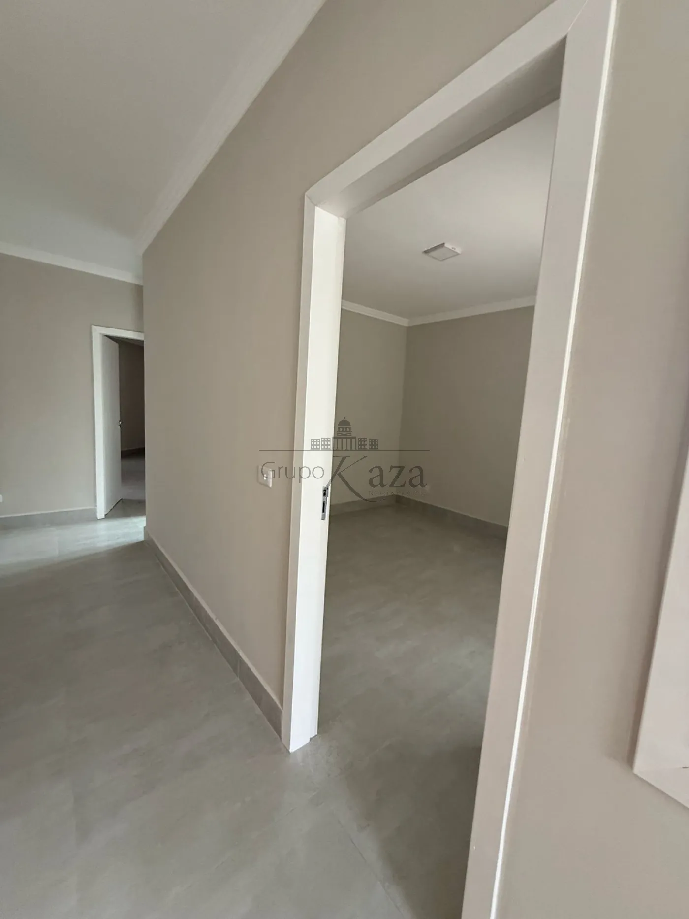 Foto 33 de Casa Padrão em Jardim Altos de Santana I, Jacareí - imagem 33