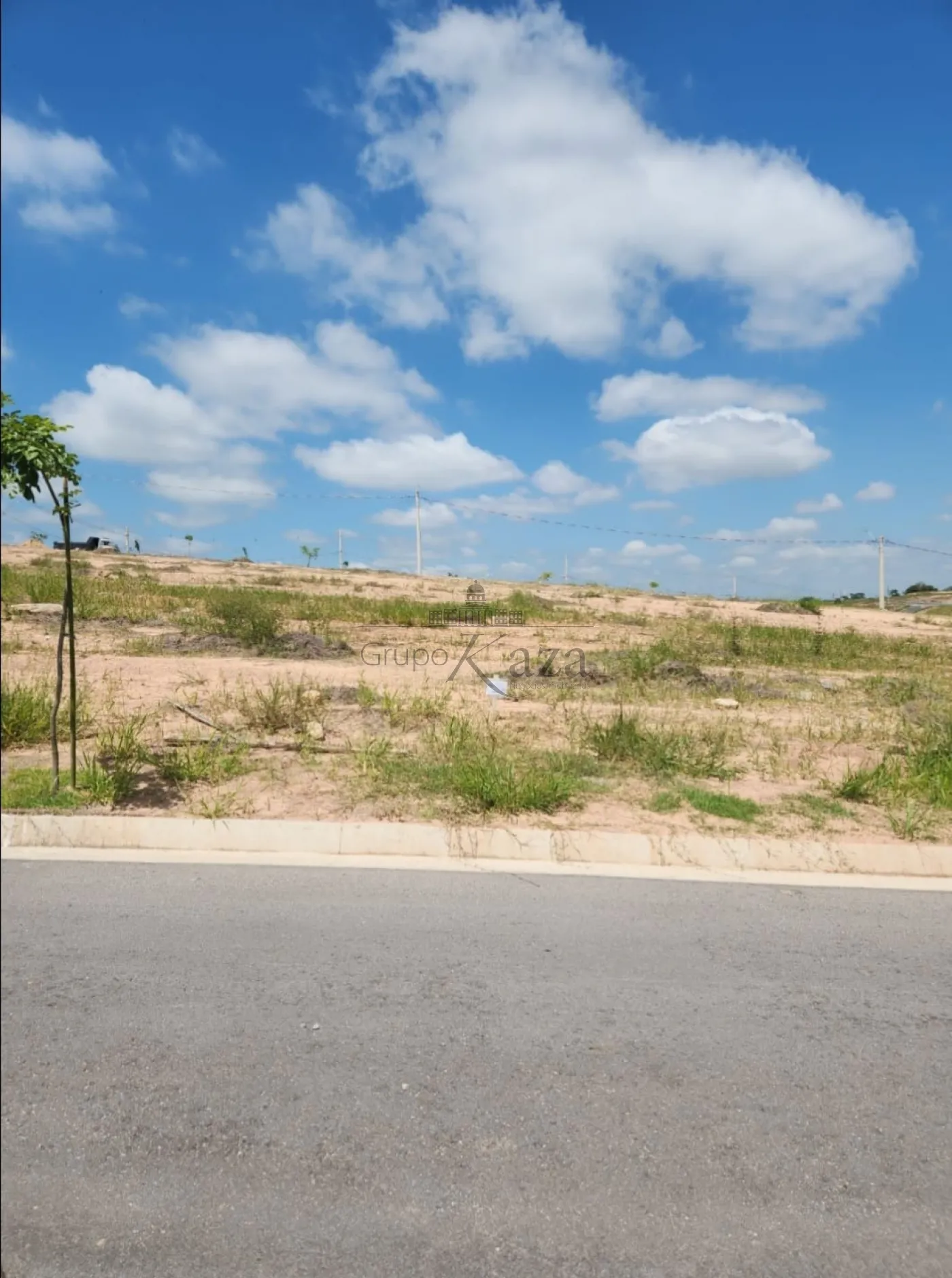 Foto 1 de Terreno Padrão em Vila Amélia, São José dos Campos - imagem 1