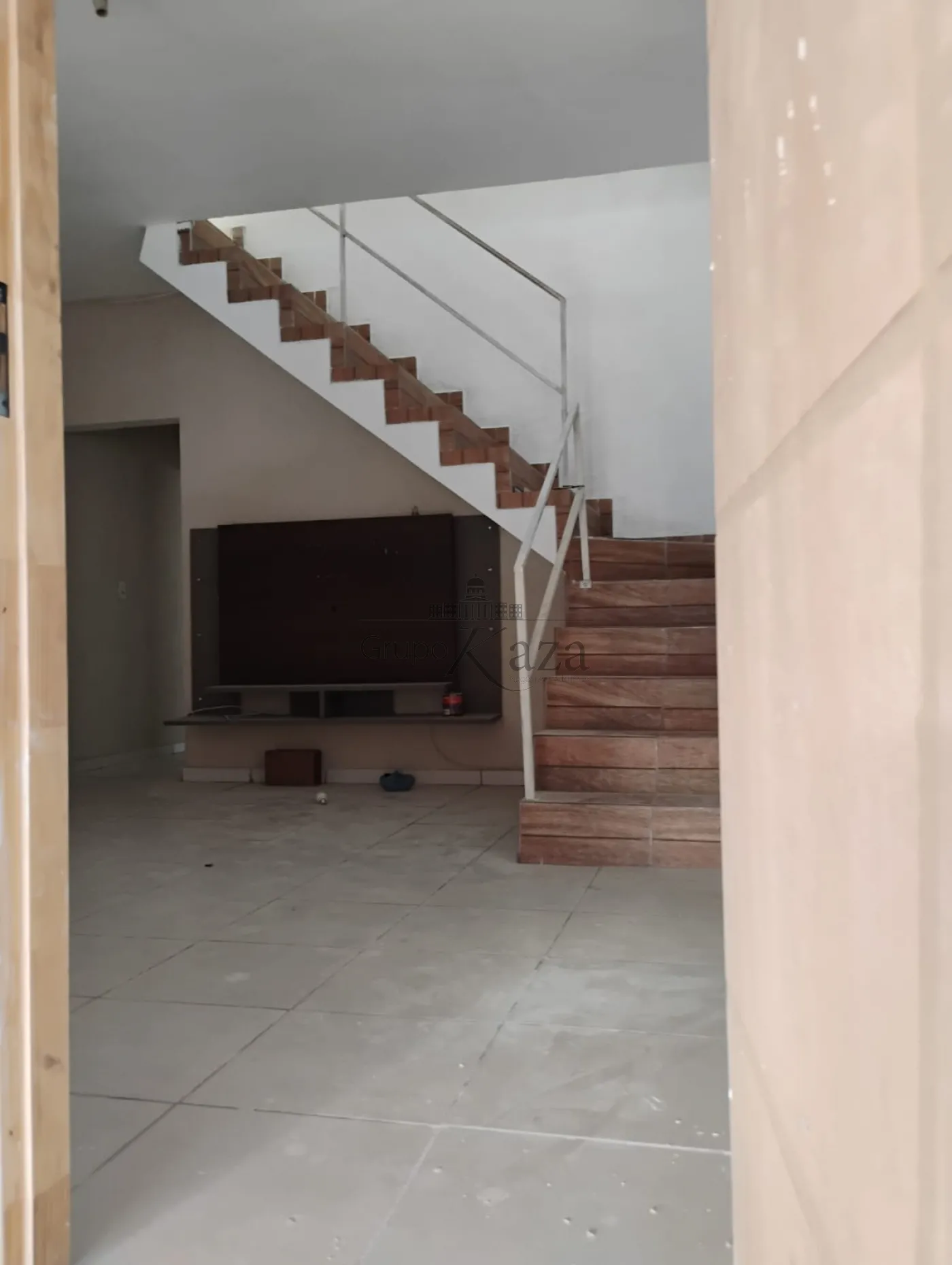 Foto 1 de Casa Padrão em Jardim Santo Onofre, São José dos Campos - imagem 1