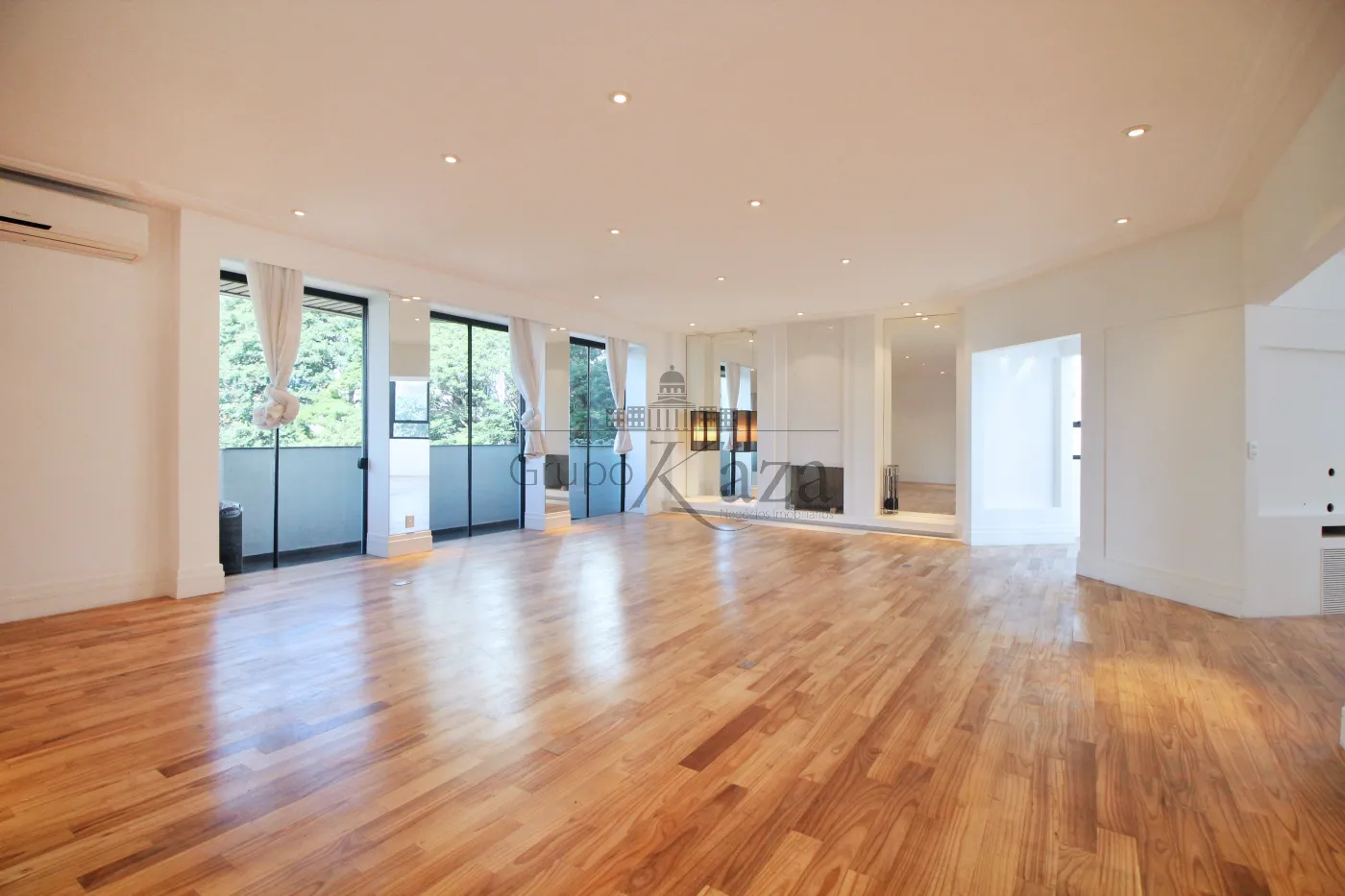 Foto 1 de Apartamento Duplex em Vila Nova Conceição, São Paulo - imagem 1