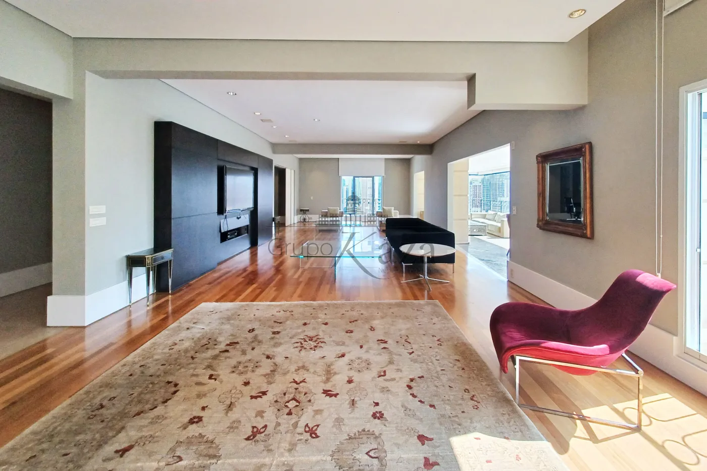 Foto 1 de Apartamento Padrão em Vila Nova Conceição, São Paulo - imagem 1