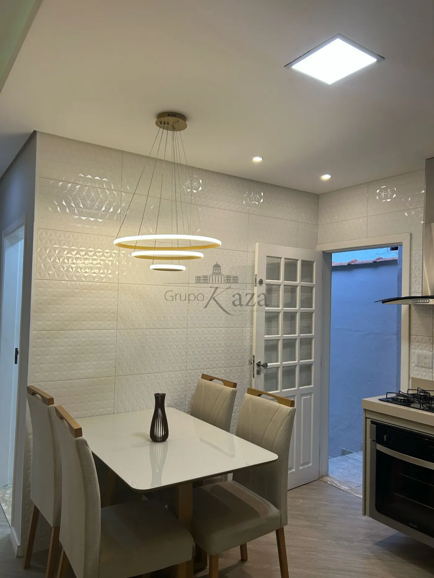 Foto 4 de Casa Padrão em Jardim Santa Inês III, São José dos Campos - imagem 4