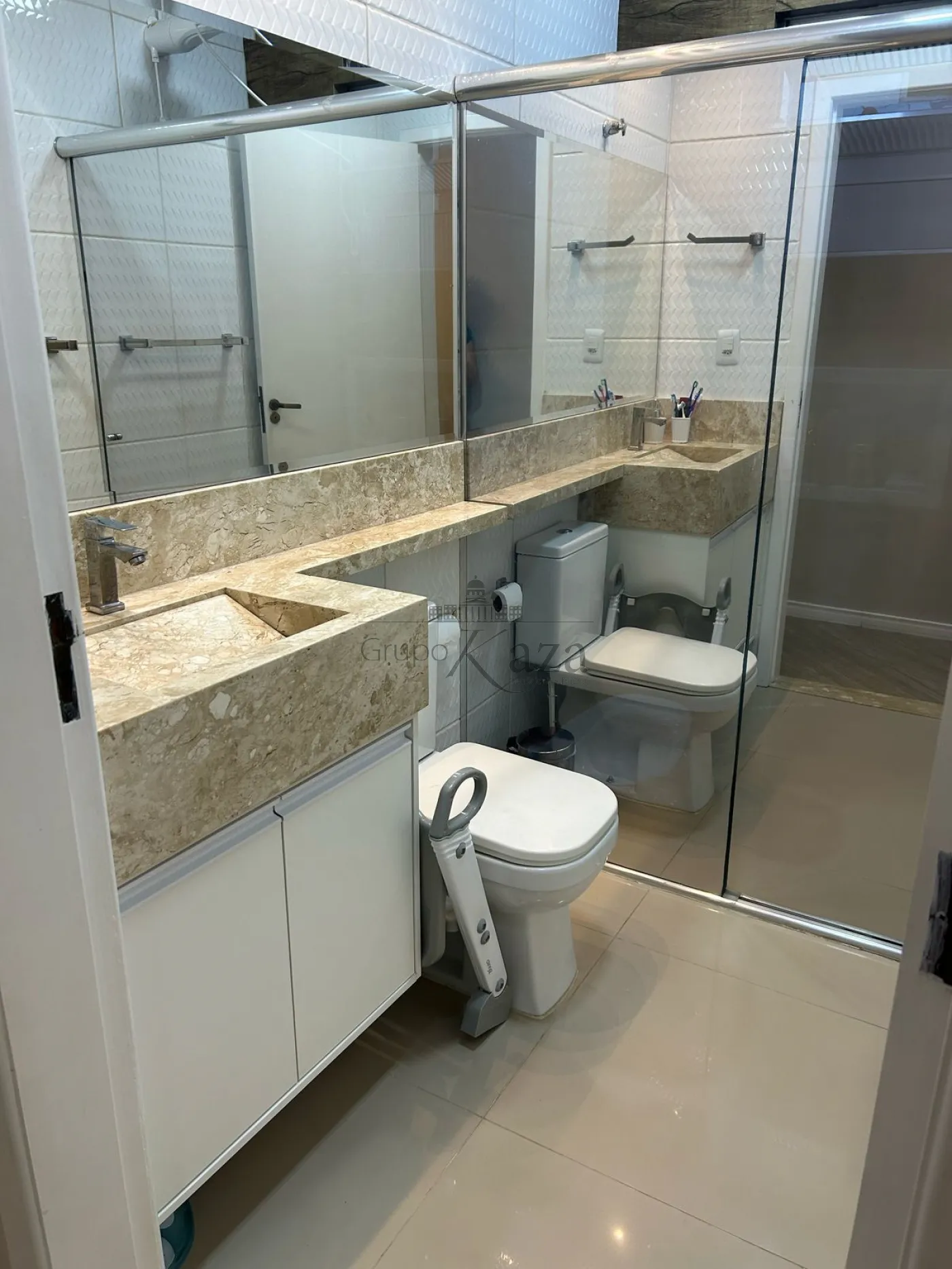 Foto 8 de Casa Padrão em Jardim Santa Inês III, São José dos Campos - imagem 8