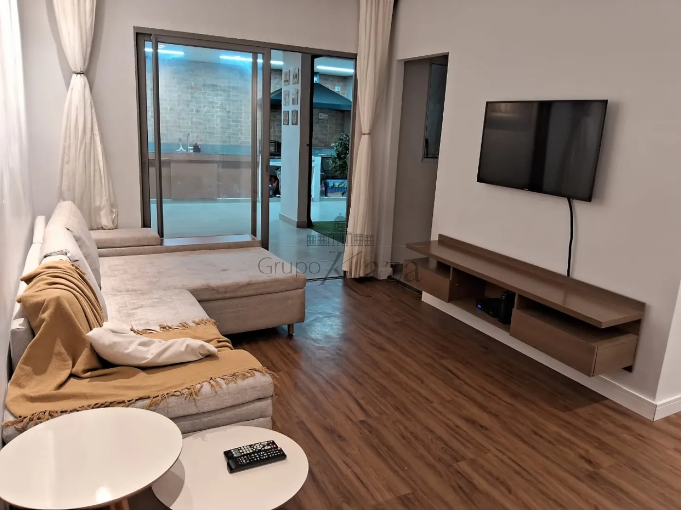 Foto 2 de Casa Condomínio em Eugênio de Melo, São José dos Campos - imagem 2