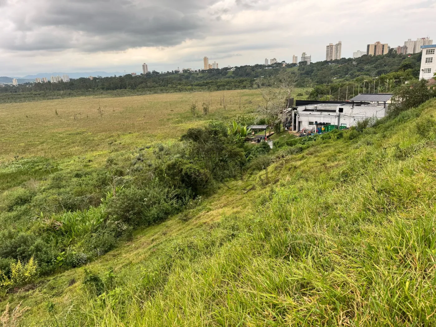 Foto 4 de Terreno Padrão em Jardim Nova América, São José dos Campos - imagem 4