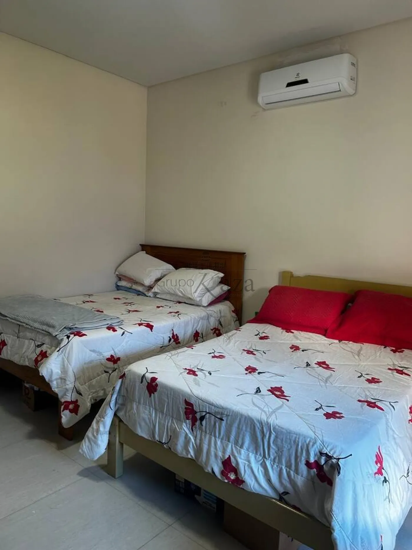 Foto 3 de Casa Padrão em Mar Verde, Caraguatatuba - imagem 3