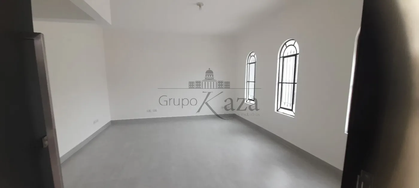 Foto 1 de Casa Padrão em Jardim das Indústrias, São José dos Campos - imagem 1