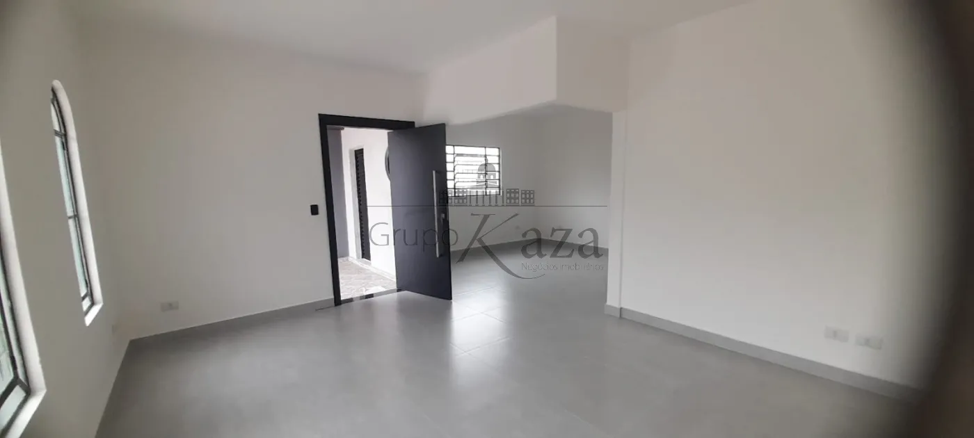 Foto 2 de Casa Padrão em Jardim das Indústrias, São José dos Campos - imagem 2