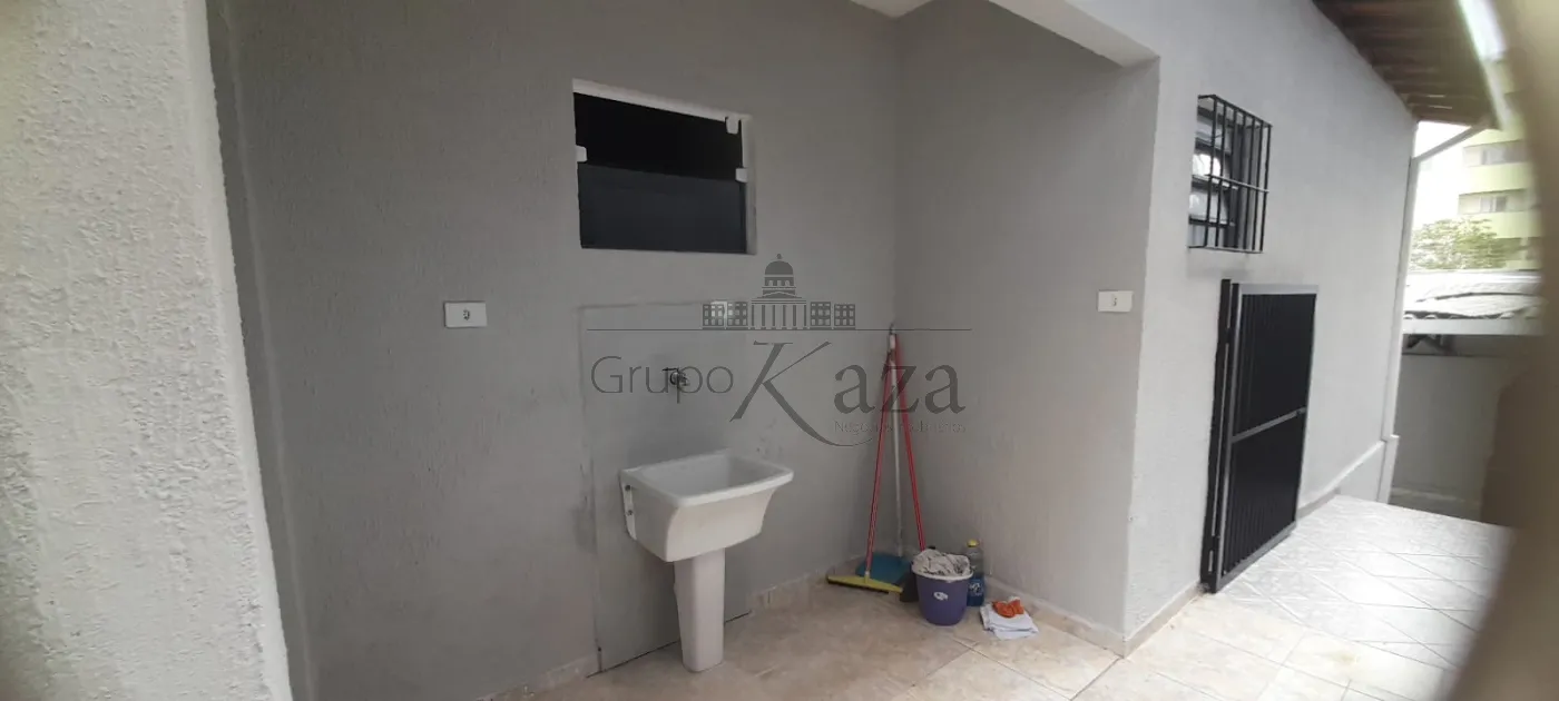 Foto 11 de Casa Padrão em Jardim das Indústrias, São José dos Campos - imagem 11