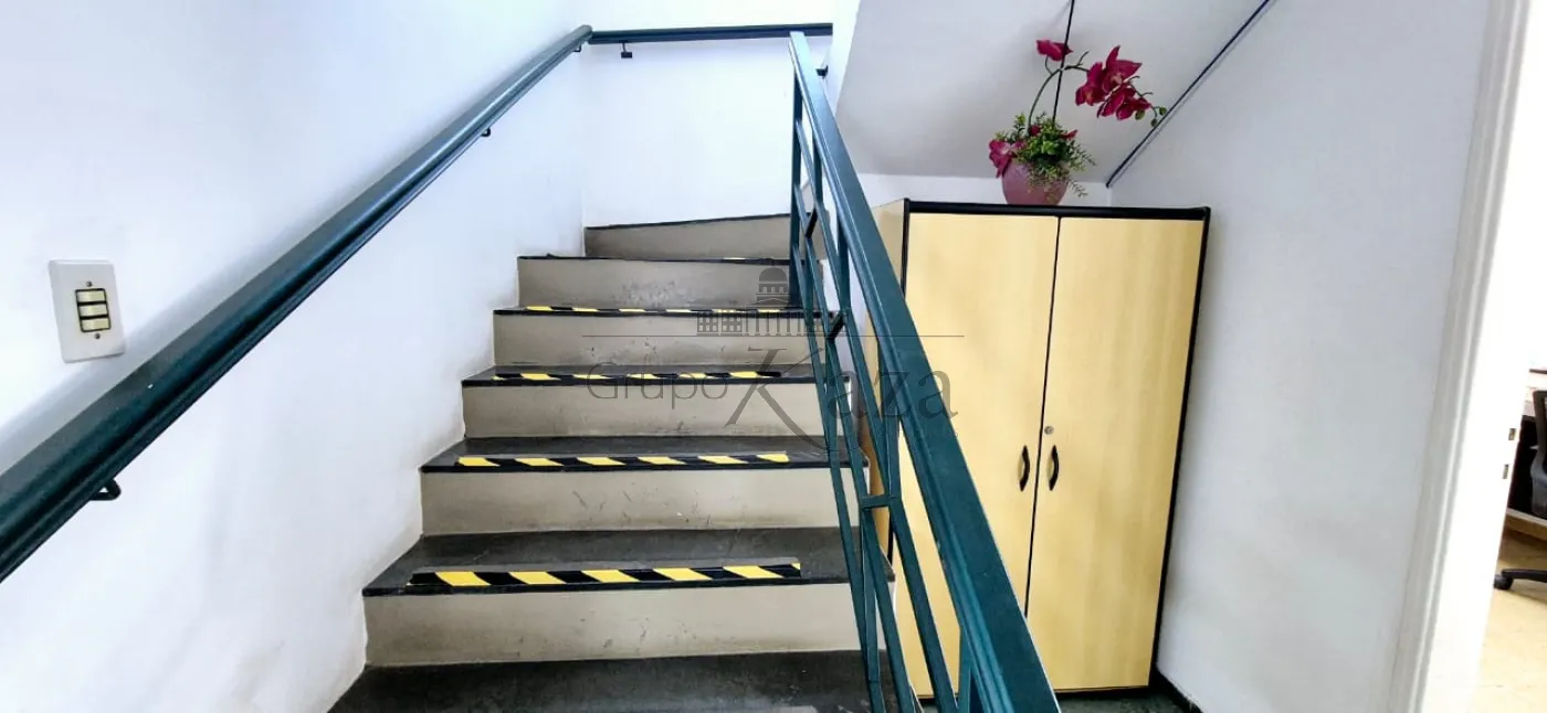 Foto 9 de Comercial Casa em Jardim Nova América, São José dos Campos - imagem 9