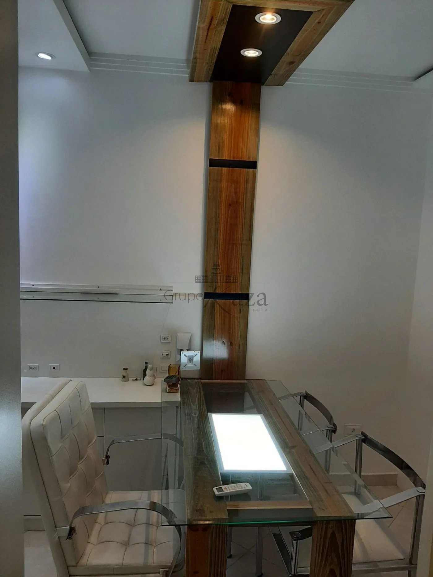 Foto 2 de Comercial Sala Condomínio em Centro, Jacareí - imagem 2