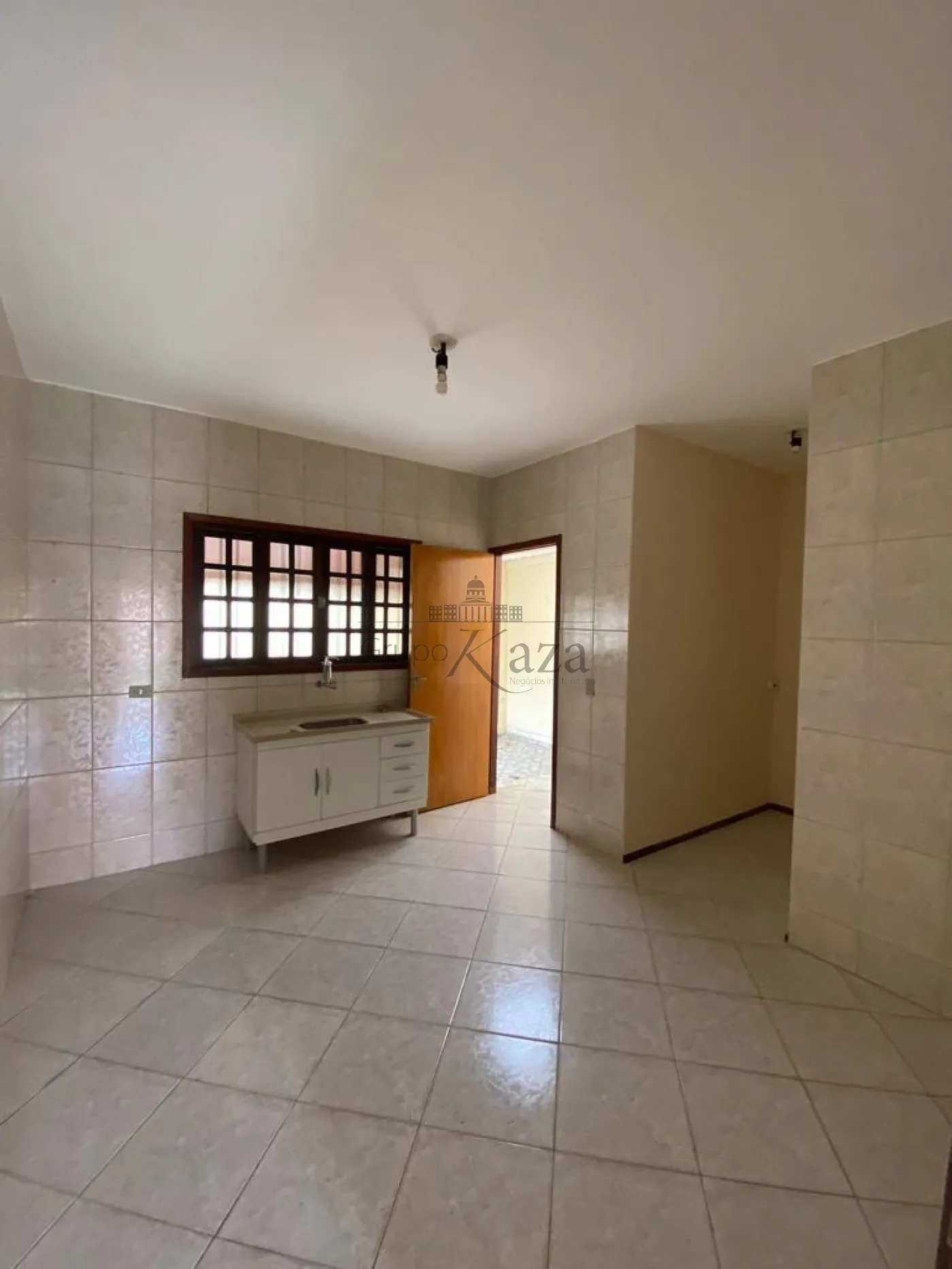 Foto 3 de Casa Sobrado em Jardim Madureira, São José dos Campos - imagem 3