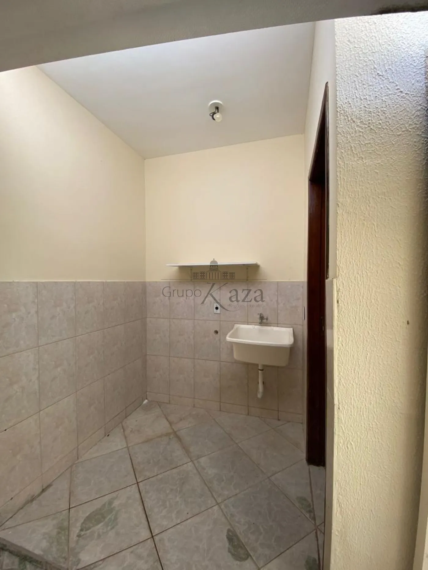 Foto 11 de Casa Sobrado em Jardim Madureira, São José dos Campos - imagem 11