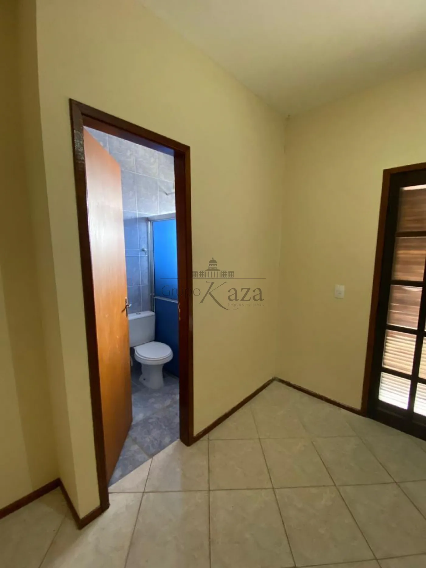 Foto 7 de Casa Sobrado em Jardim Madureira, São José dos Campos - imagem 7