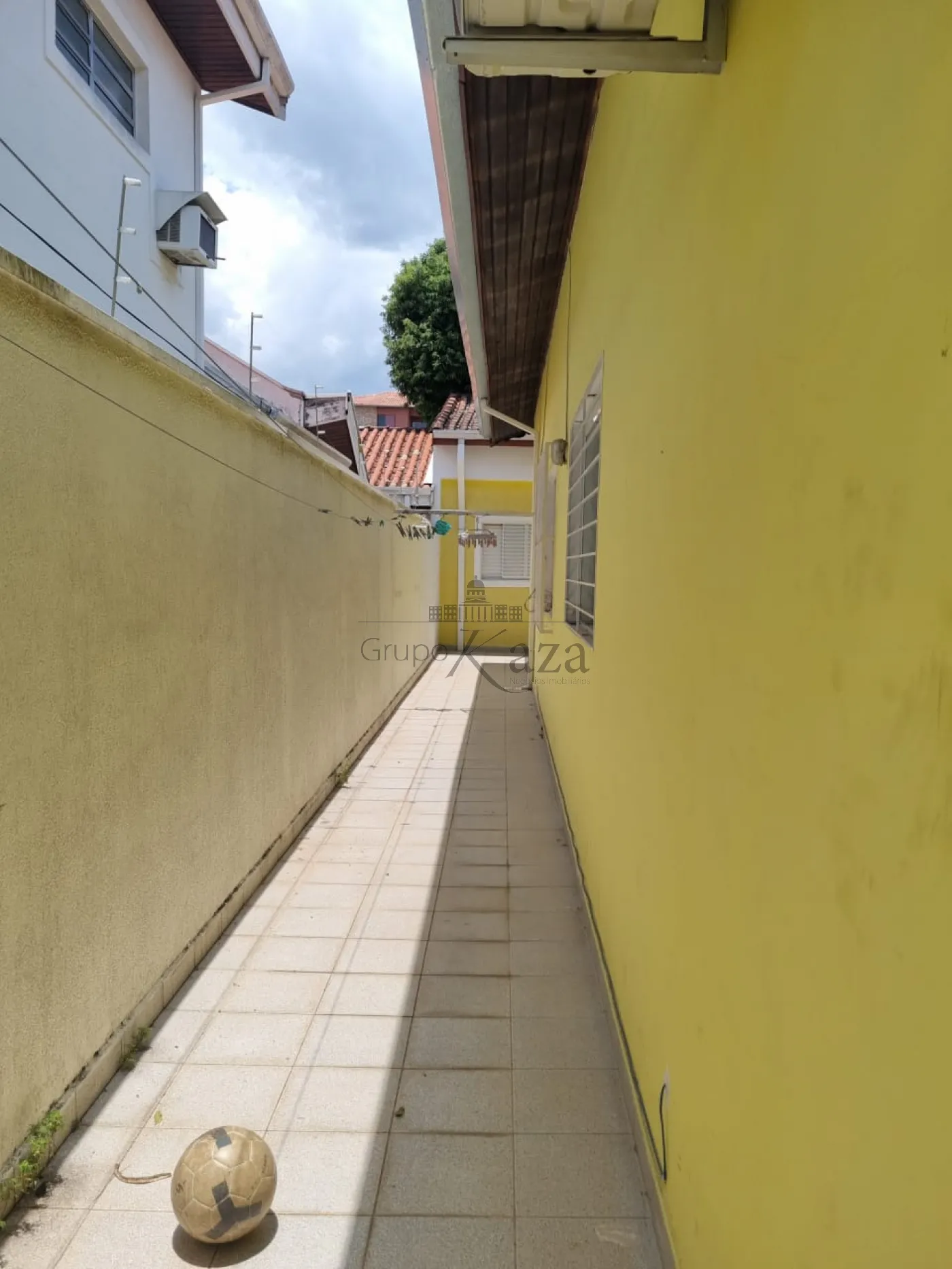 Foto 16 de Casa Padrão em Bosque dos Eucaliptos, São José dos Campos - imagem 16