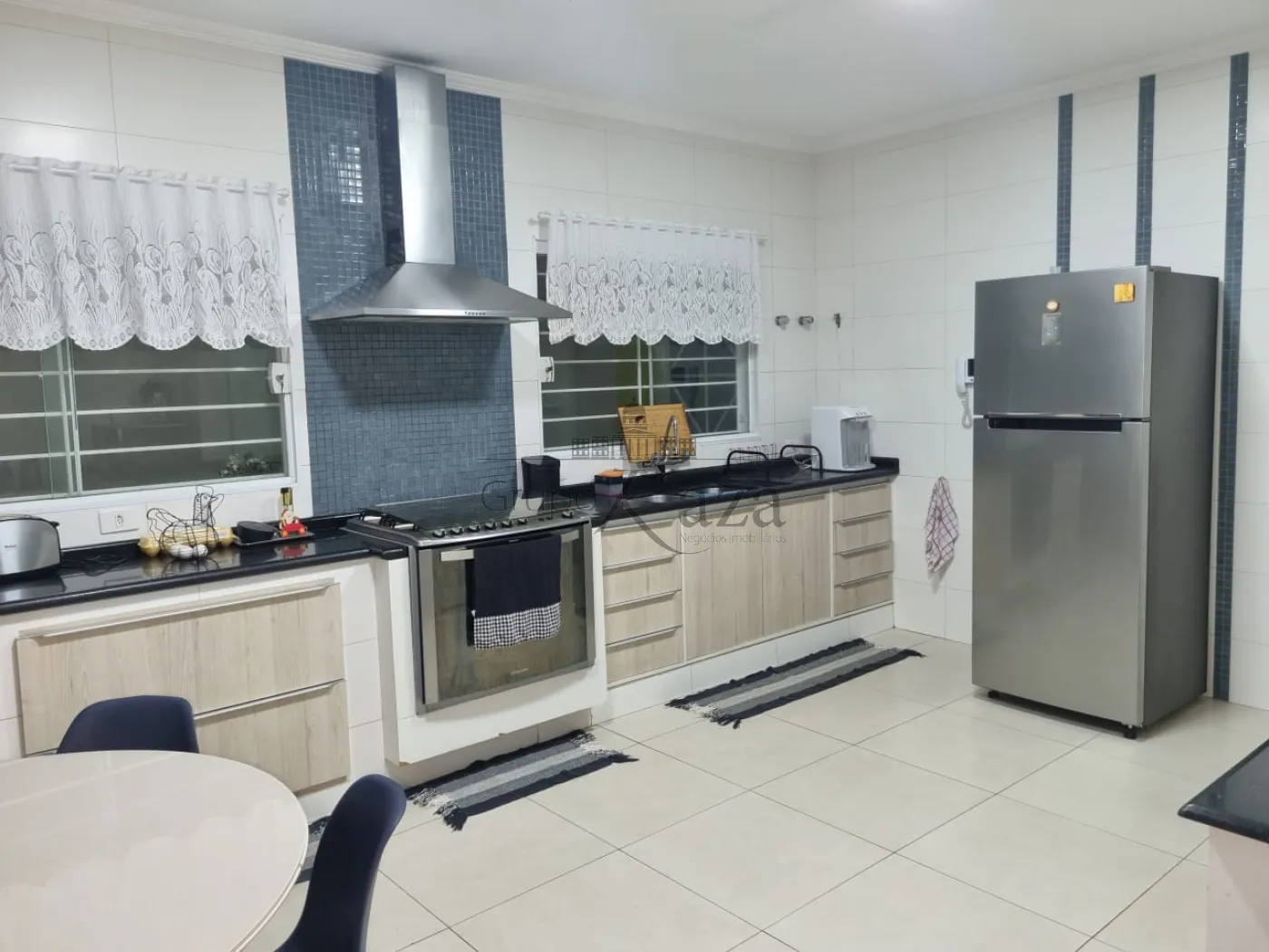Foto 4 de Casa Padrão em Bosque dos Eucaliptos, São José dos Campos - imagem 4