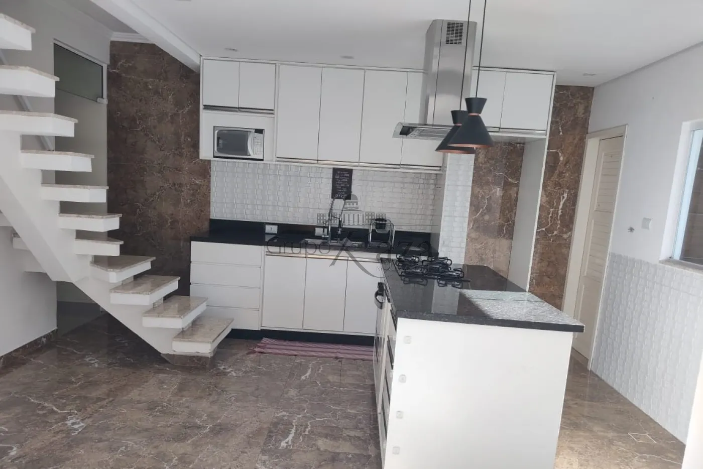 Foto 2 de Casa Sobrado em Jardim Nova Florida, São José dos Campos - imagem 2