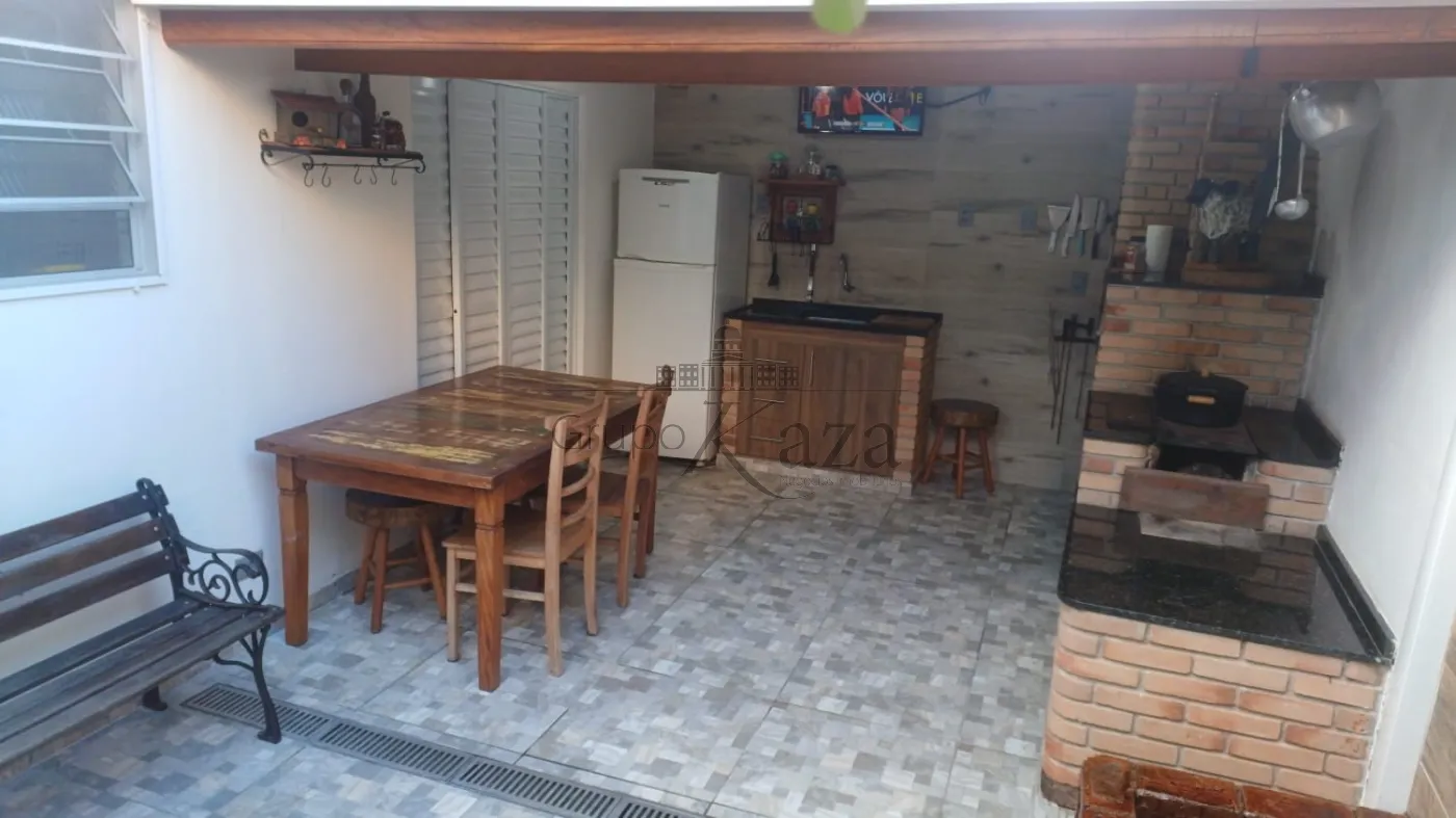 Foto 16 de Casa Padrão em Residencial Parque dos Sinos, Jacareí - imagem 16