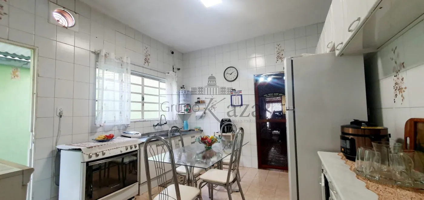 Foto 3 de Casa Térrea em Centro, Jacareí - imagem 3