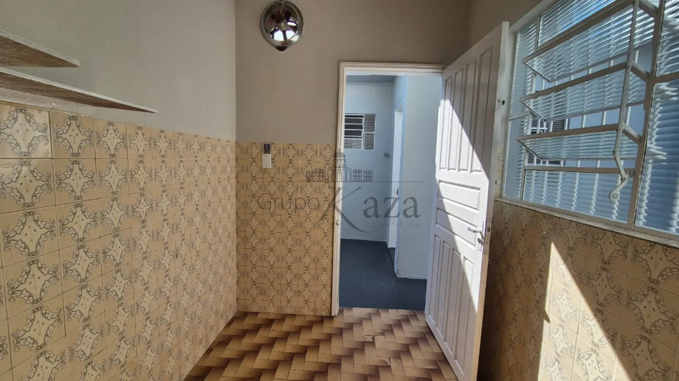 Foto 10 de Casa Padrão em Centro, Jacareí - imagem 10