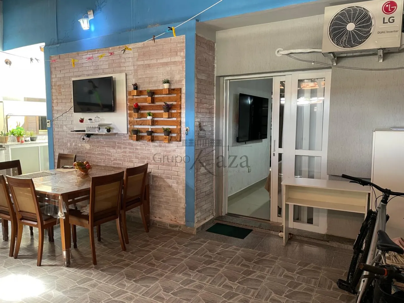 Foto 3 de Casa Padrão em Jardim Santa Maria, Jacareí - imagem 3
