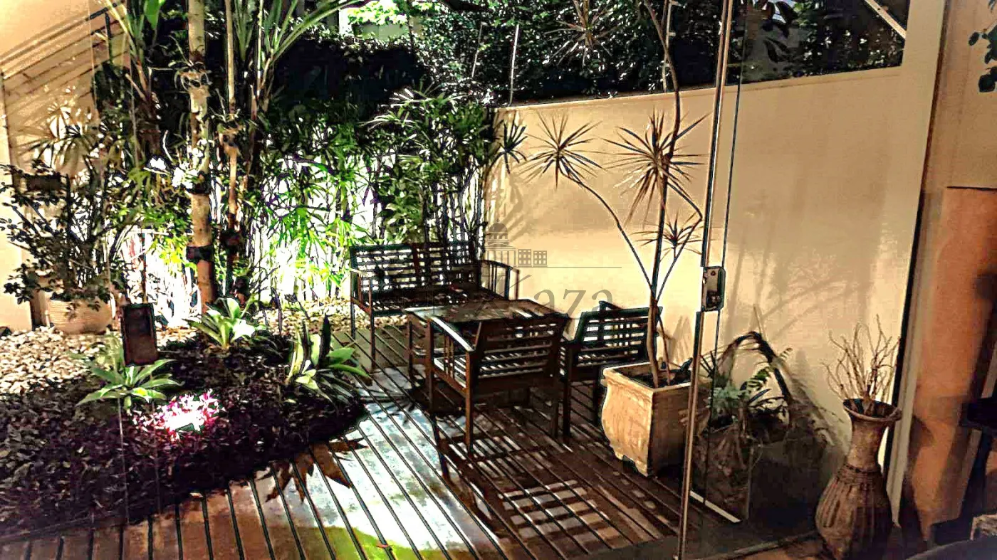 Jardim na entrada