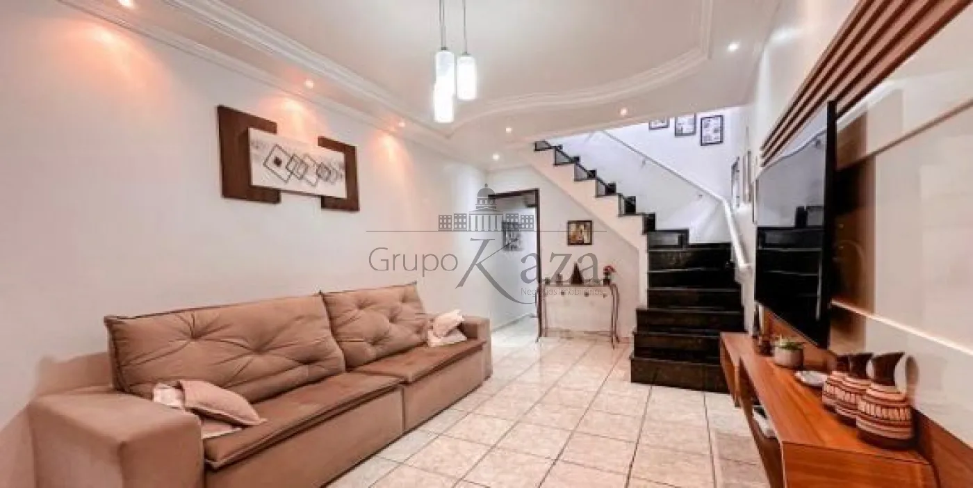 Foto 1 de Casa Padrão em Vila Indústrial, São José dos Campos - imagem 1