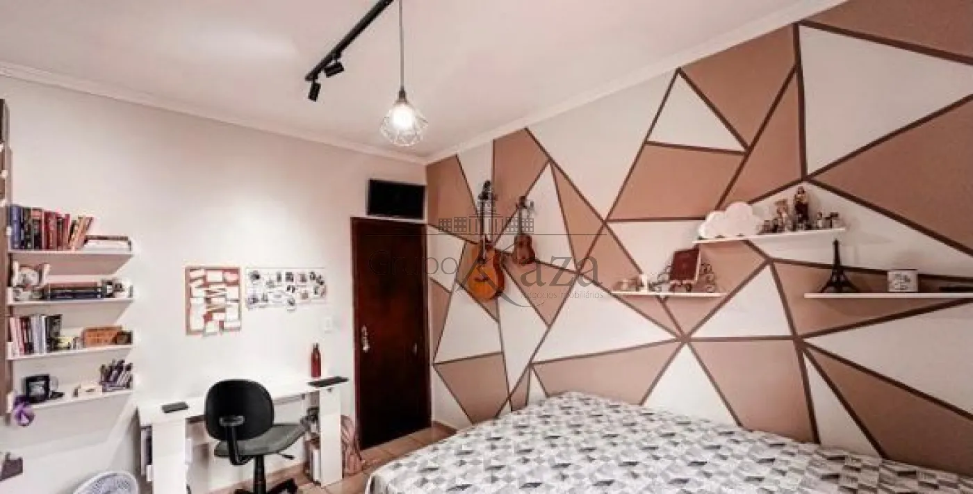 Foto 7 de Casa Padrão em Vila Indústrial, São José dos Campos - imagem 7