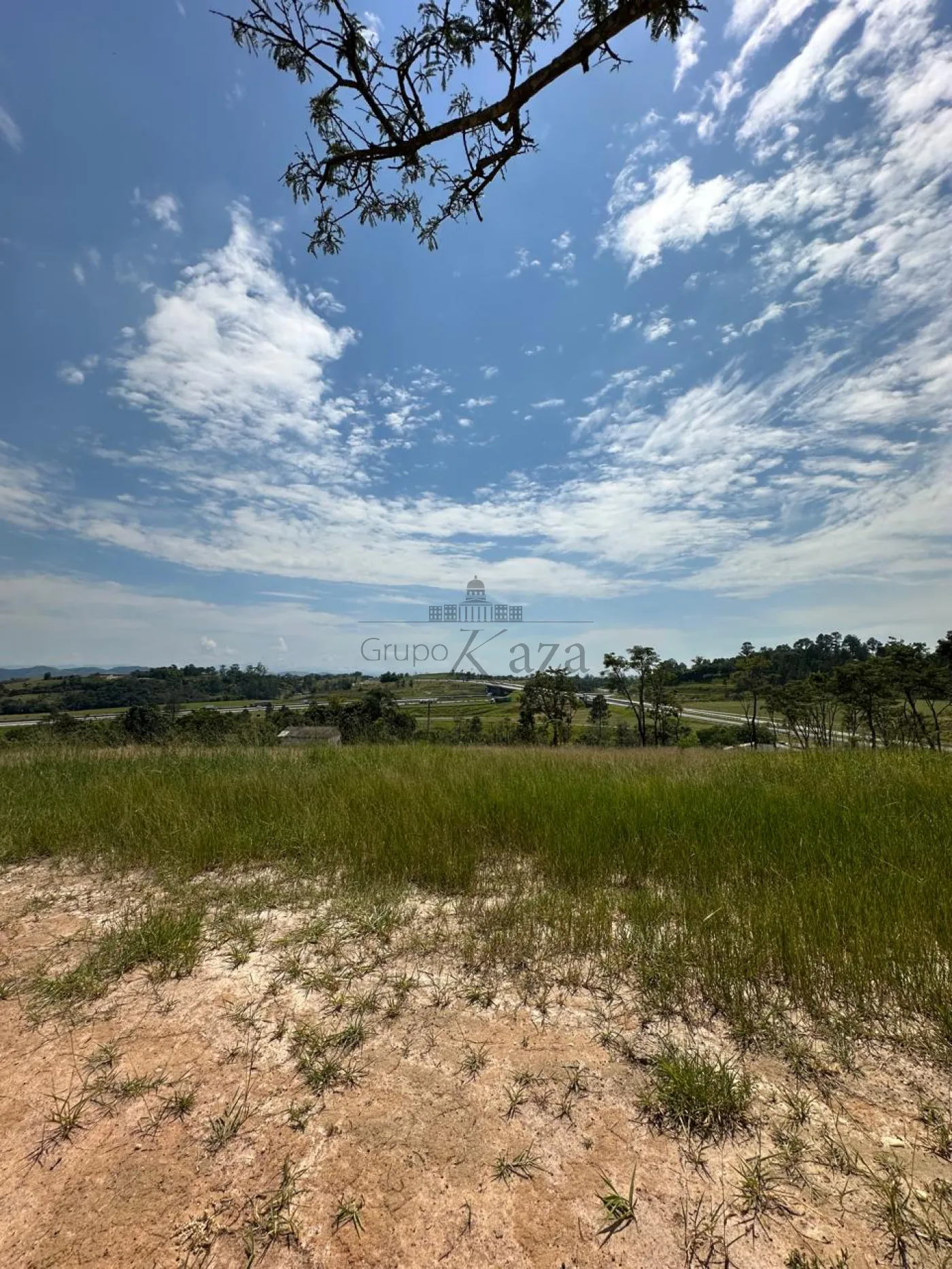 Foto 5 de Terreno Padrão em Veraneio Irajá, Jacareí - imagem 5