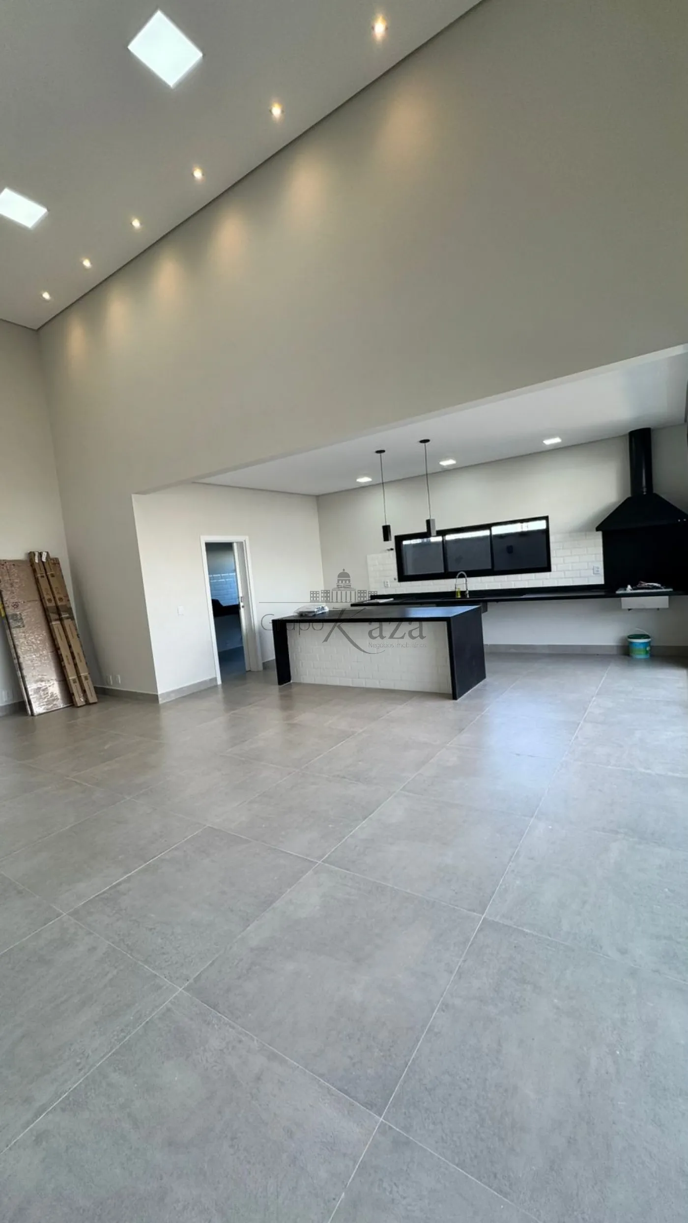 Foto 2 de Casa Condomínio em Parque Residencial Maria Elmira, Caçapava - imagem 2
