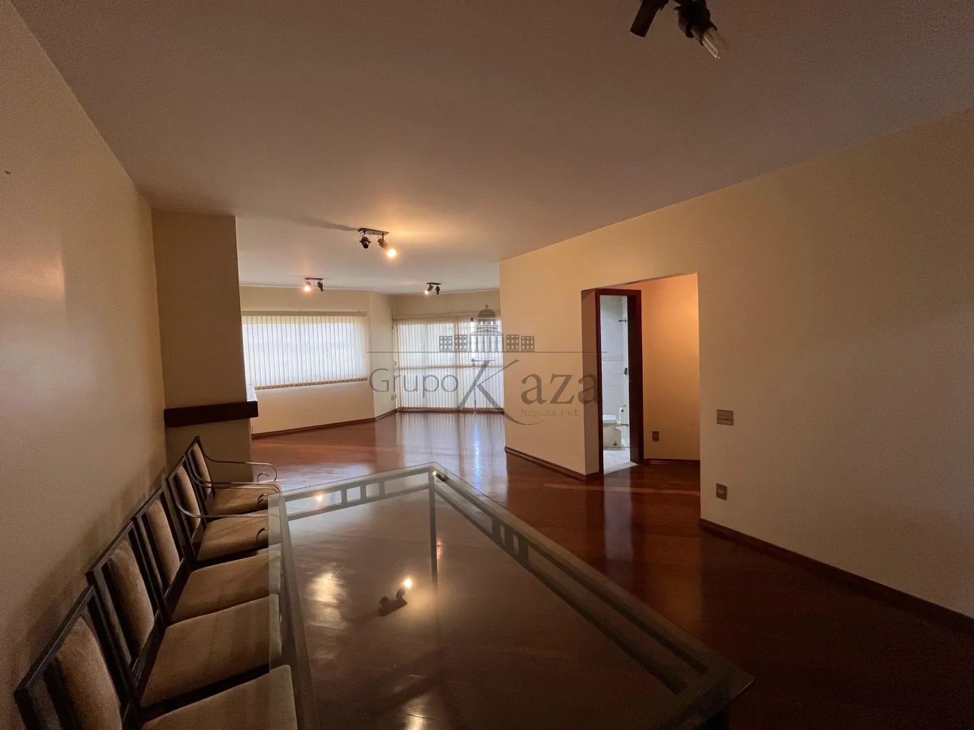 Foto 2 de Apartamento Padrão em Vila Ema, São José dos Campos - imagem 2