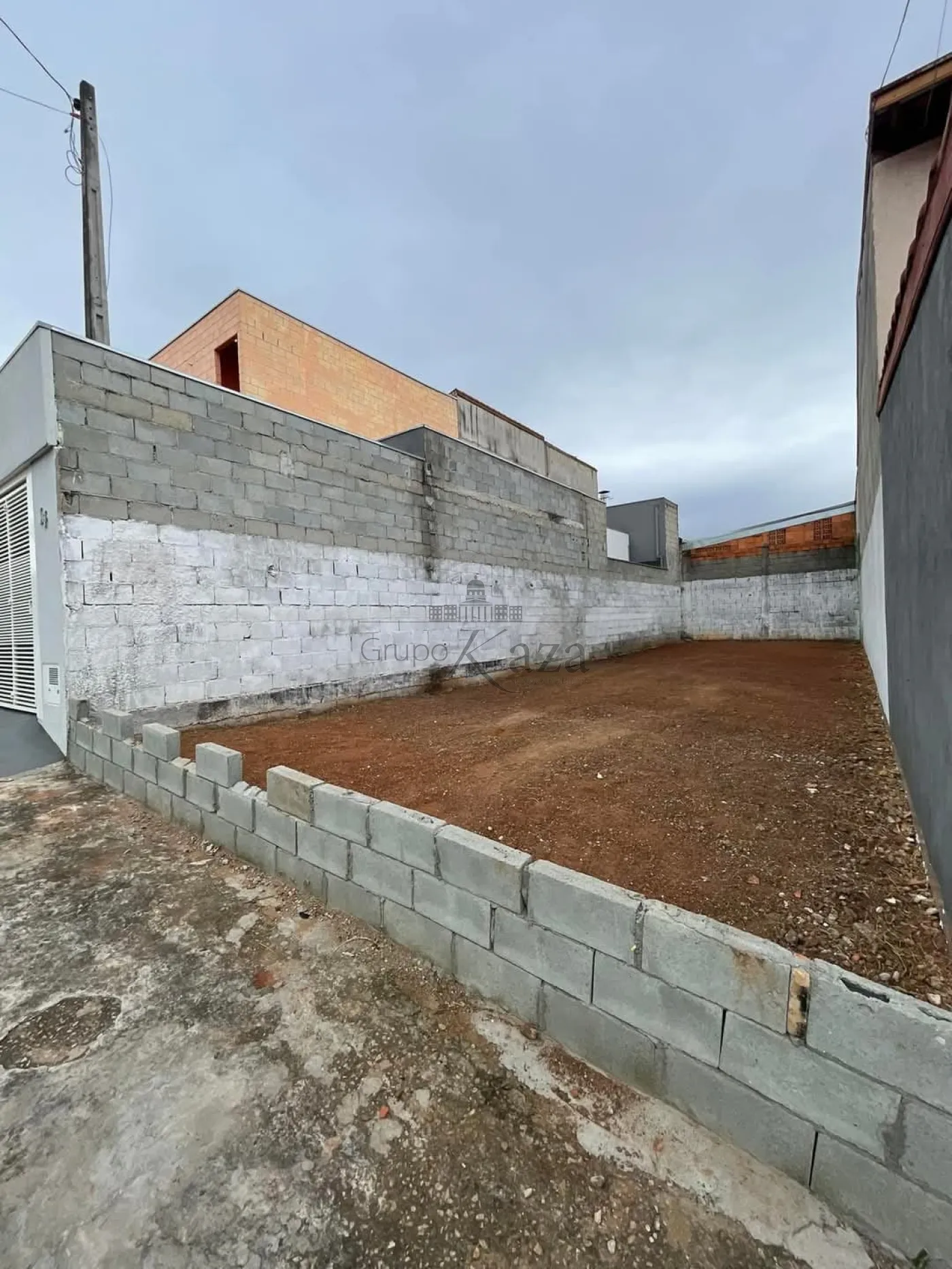 Foto 3 de Terreno Padrão em Jardim Mariana I, São José dos Campos - imagem 3