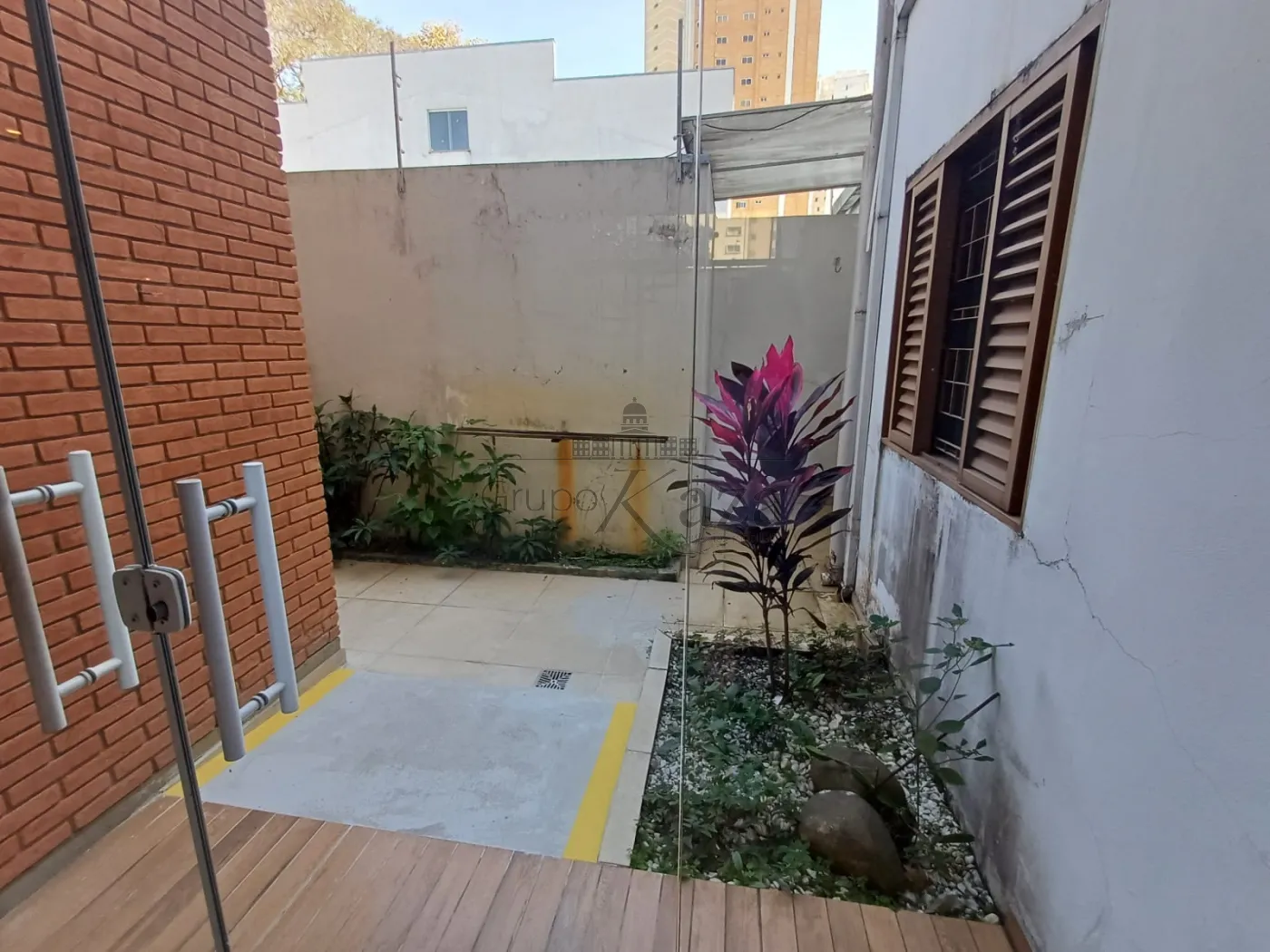Foto 18 de Comercial Casa em Vila Adyana, São José dos Campos - imagem 18