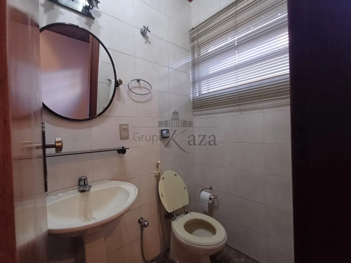 Foto 21 de Comercial Casa em Vila Adyana, São José dos Campos - imagem 21