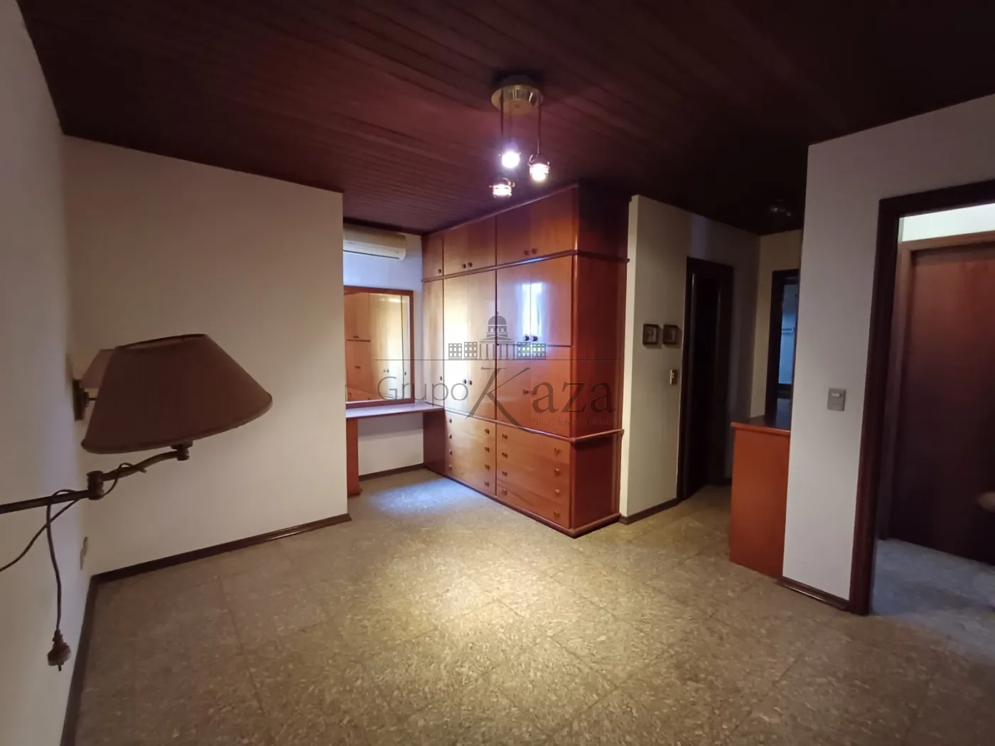 Foto 22 de Comercial Casa em Vila Adyana, São José dos Campos - imagem 22