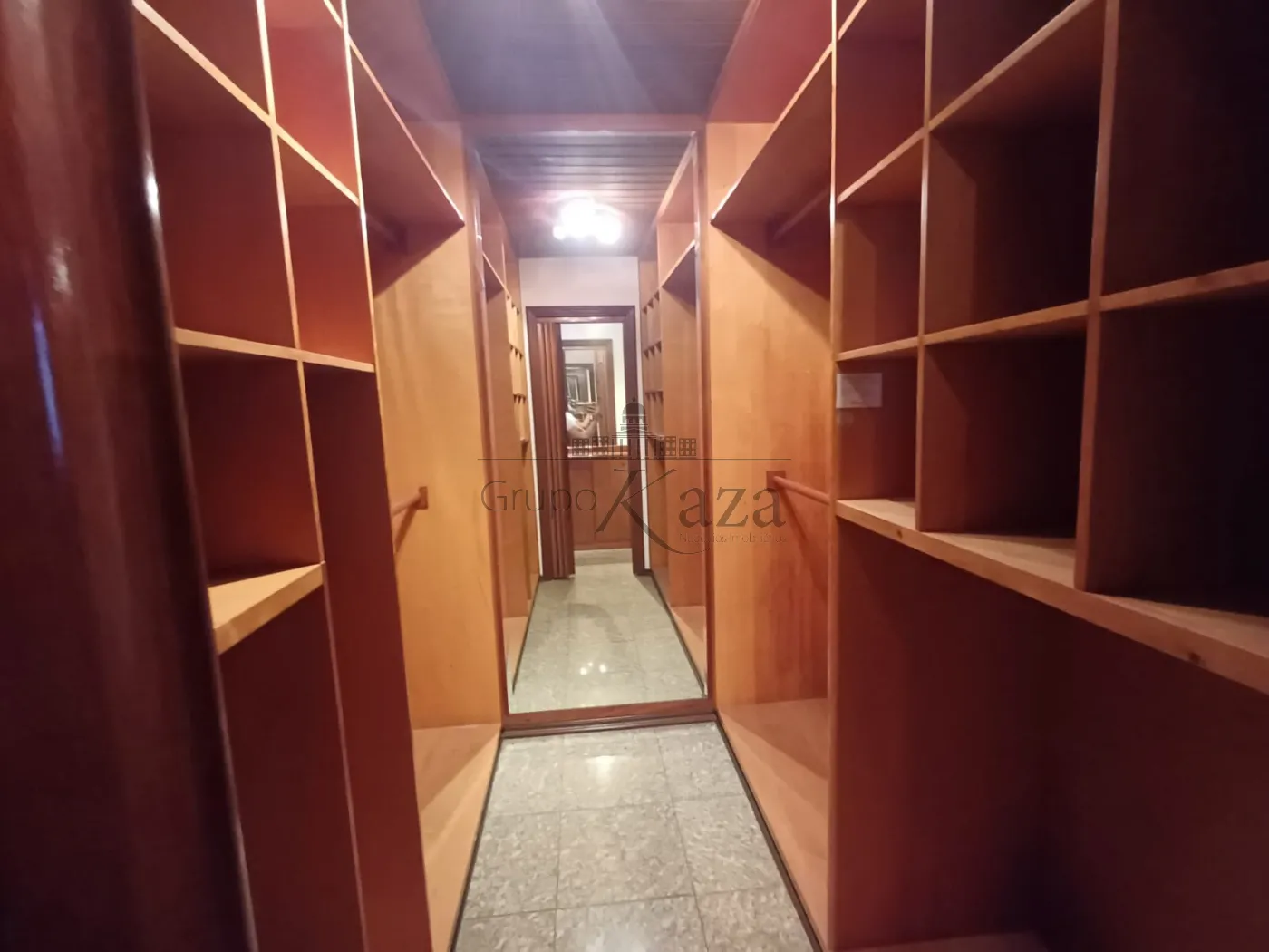 Foto 25 de Comercial Casa em Vila Adyana, São José dos Campos - imagem 25