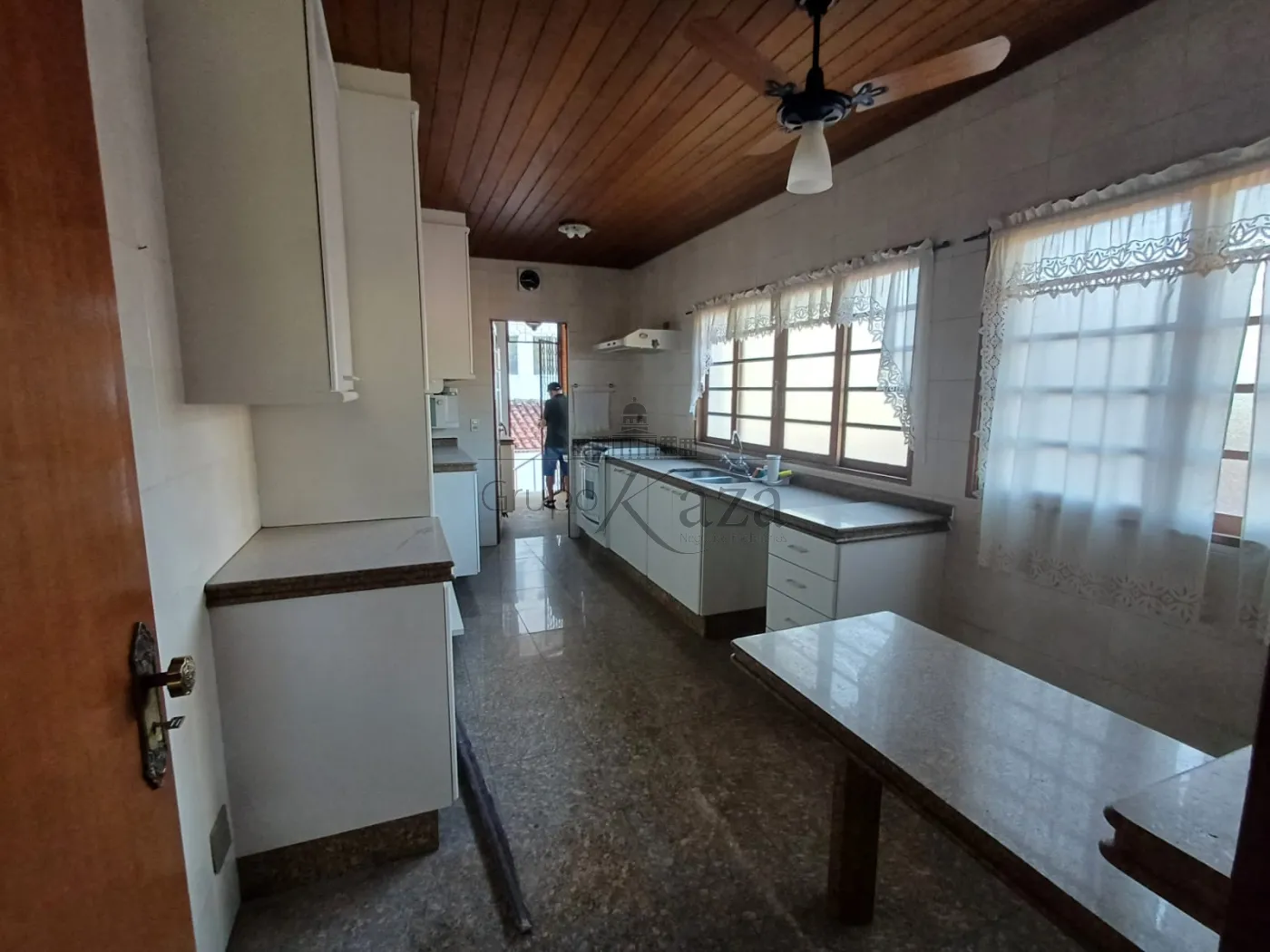 Foto 37 de Comercial Casa em Vila Adyana, São José dos Campos - imagem 37