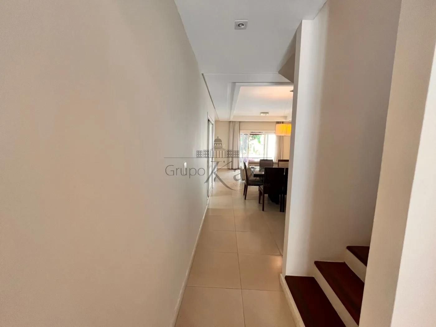 Foto 11 de Casa Condomínio em Jardim das Colinas, São José dos Campos - imagem 11