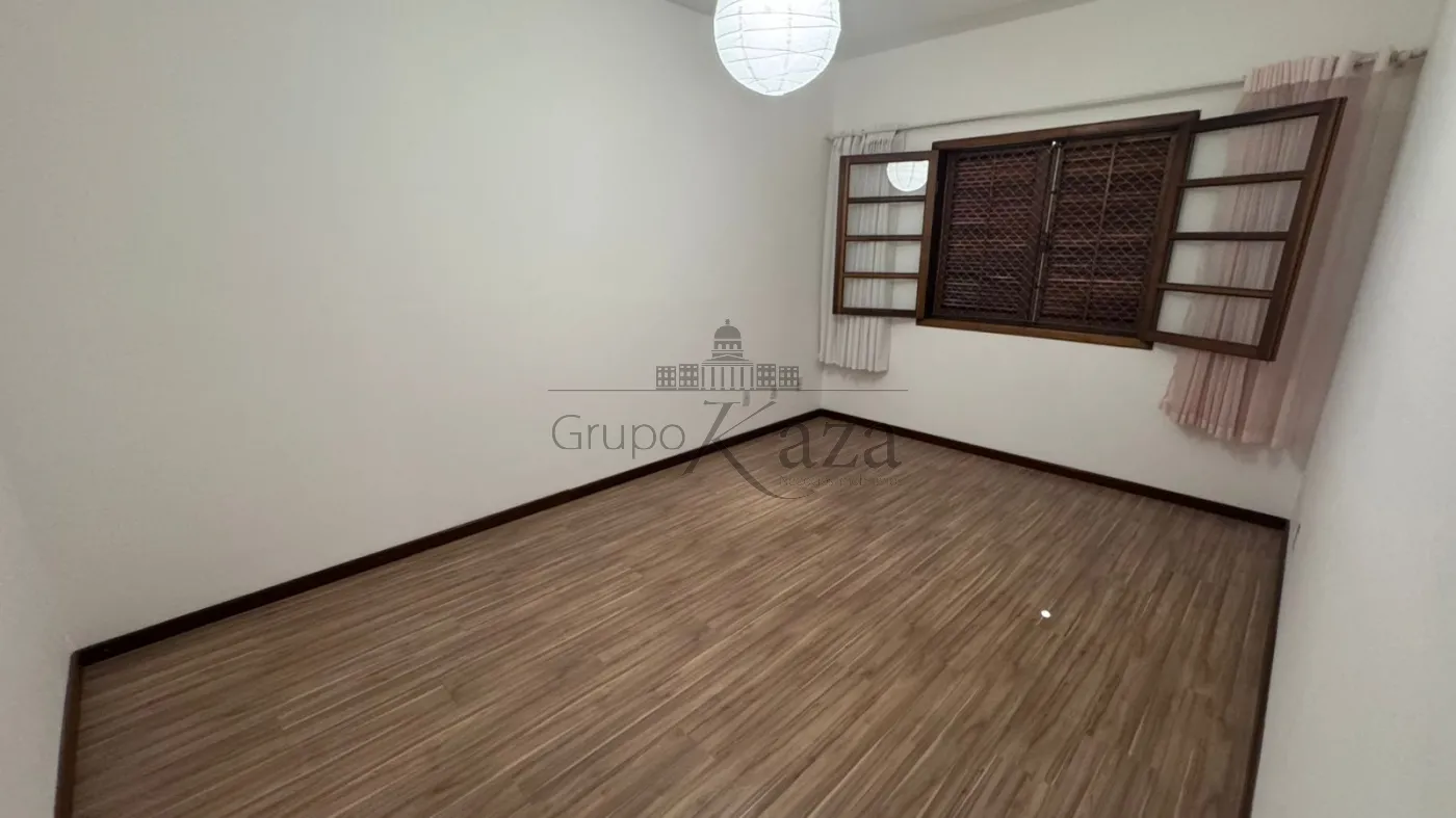 Foto 15 de Casa Sobrado em Residencial De Ville, São José dos Campos - imagem 15