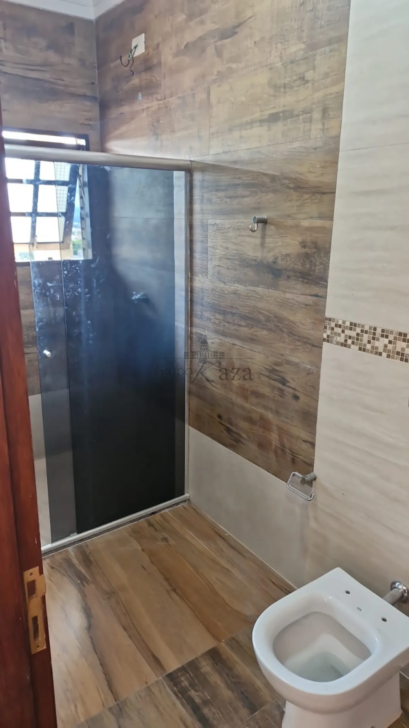 Foto 13 de Casa Padrão em Parque Santo Antônio, Jacareí - imagem 13