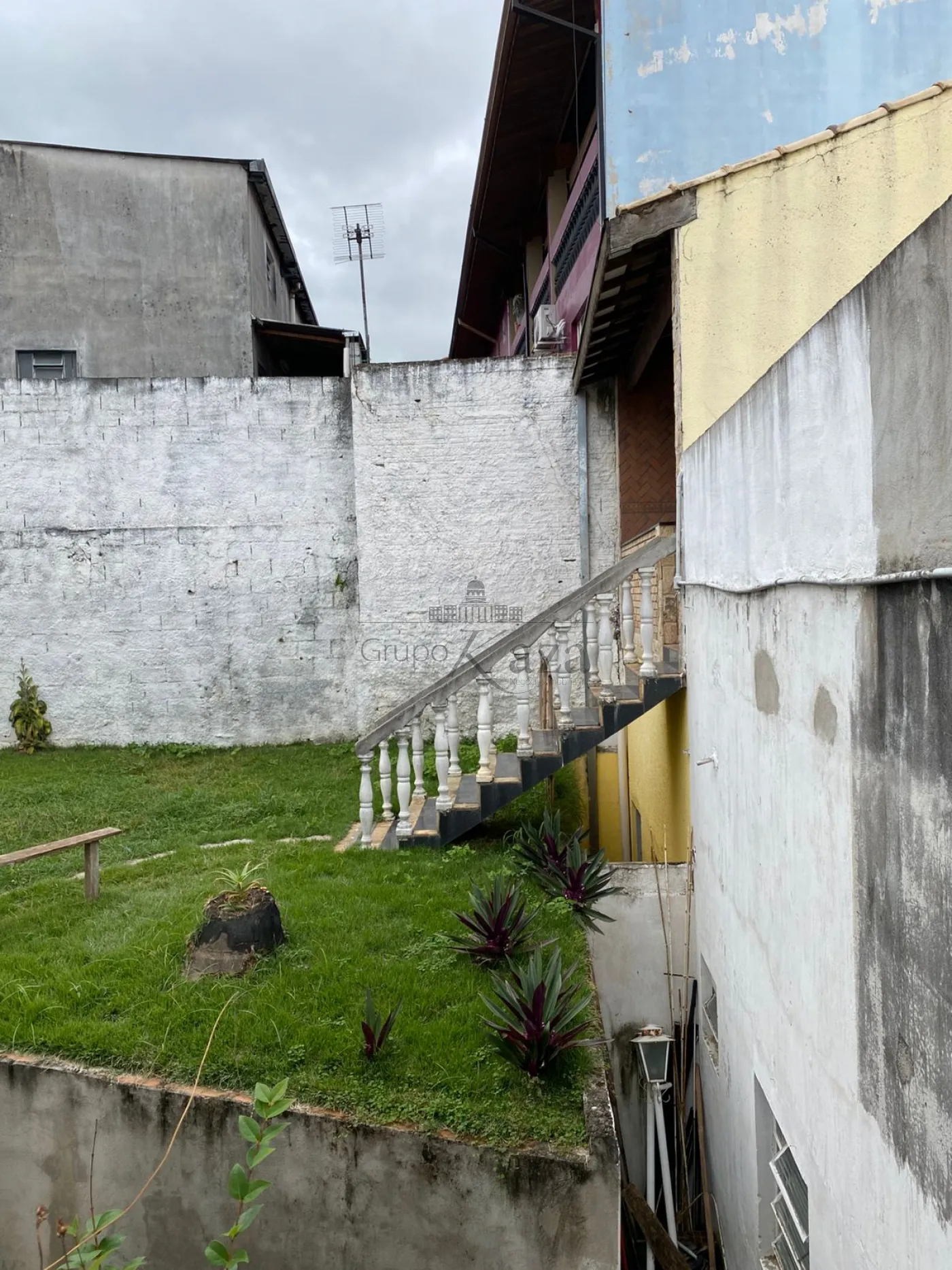 Foto 21 de Casa Padrão em Parque Santo Antônio, Jacareí - imagem 21