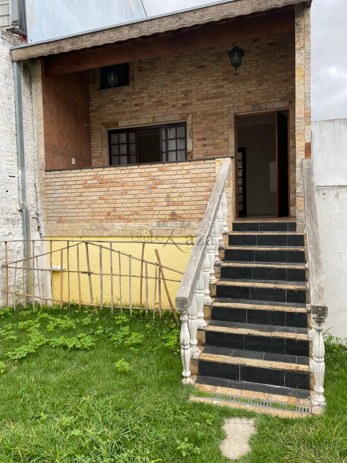 Foto 20 de Casa Padrão em Parque Santo Antônio, Jacareí - imagem 20