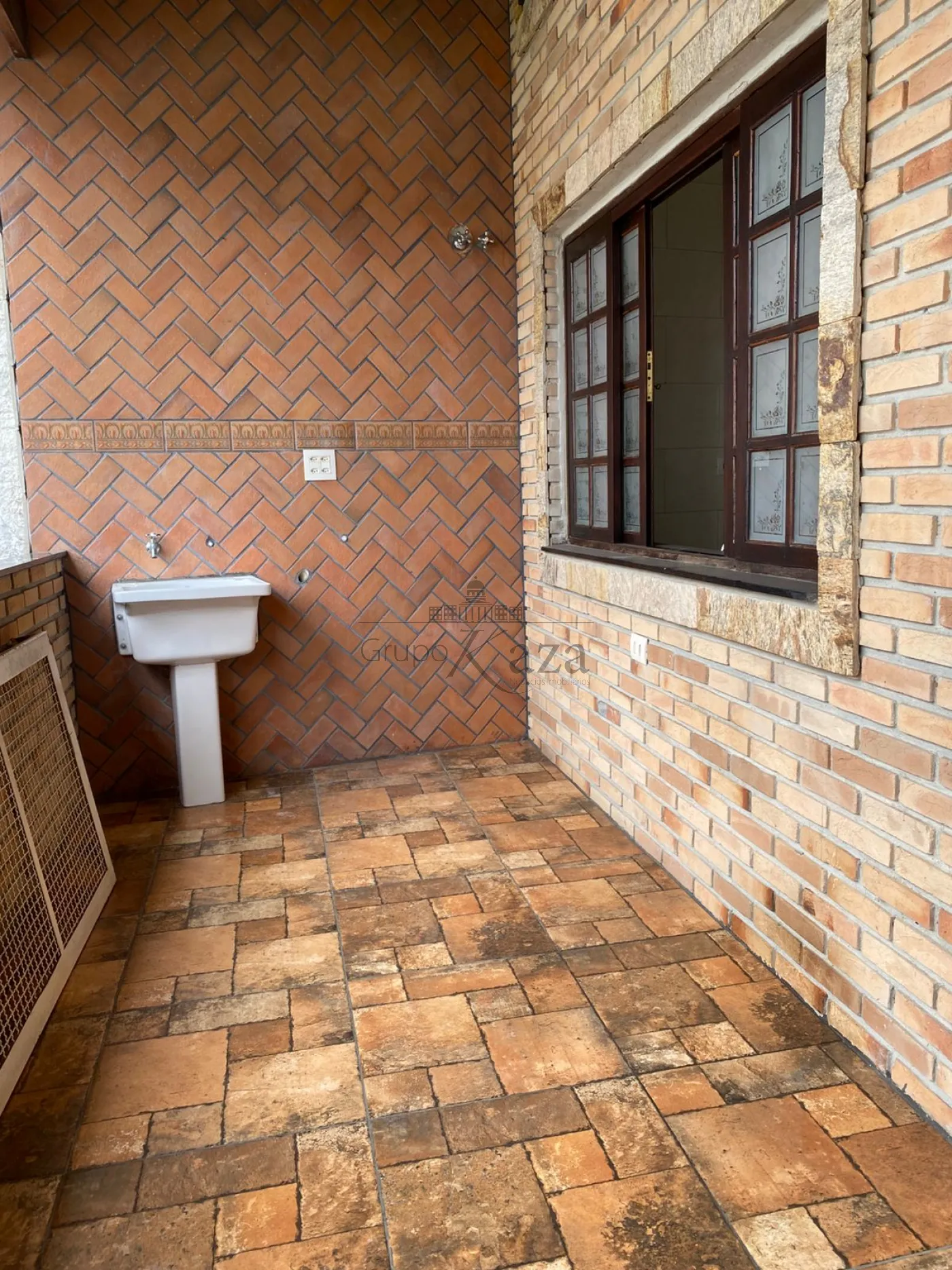 Foto 3 de Casa Padrão em Parque Santo Antônio, Jacareí - imagem 3
