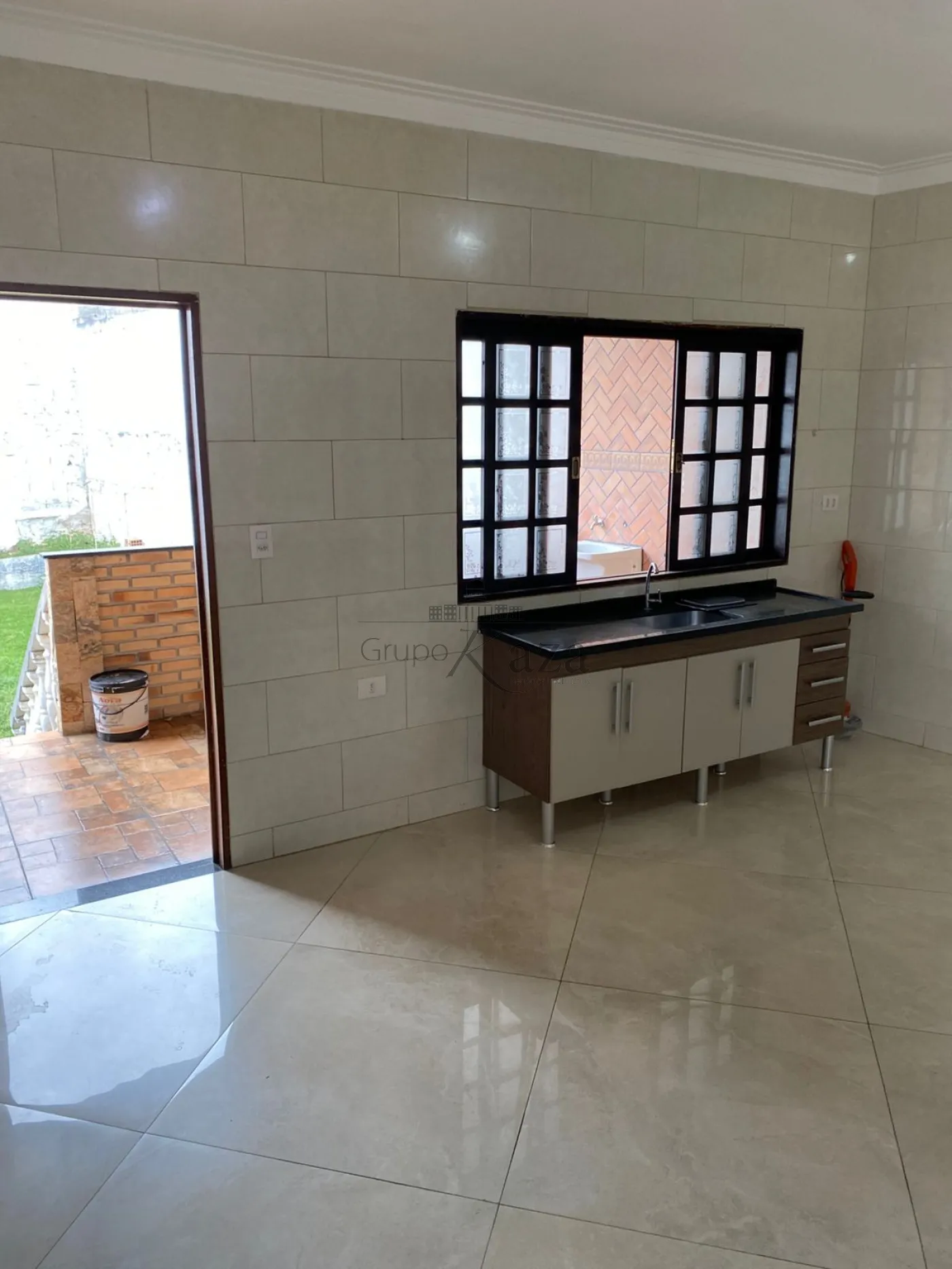Foto 2 de Casa Padrão em Parque Santo Antônio, Jacareí - imagem 2